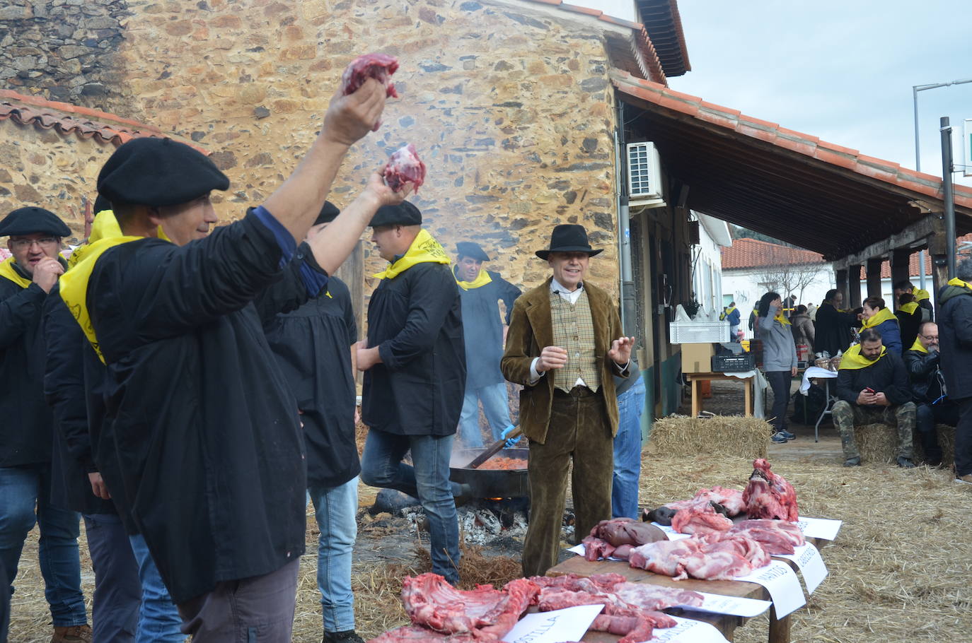 El Cabaco festeja la matanza tradicional