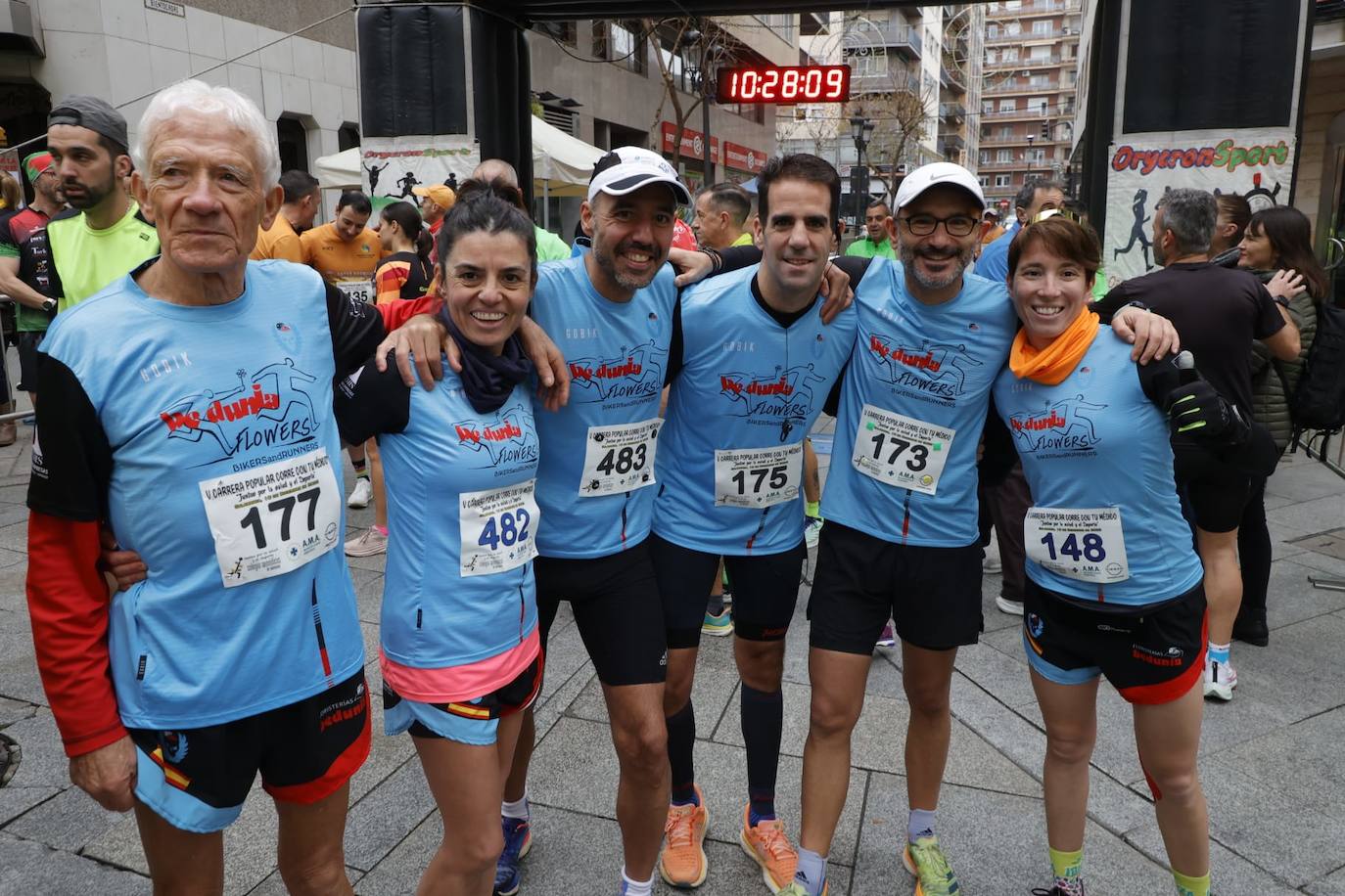 Ambientazo en las calles con la V Carrera Popular &#039;Corre con tu médico&#039;