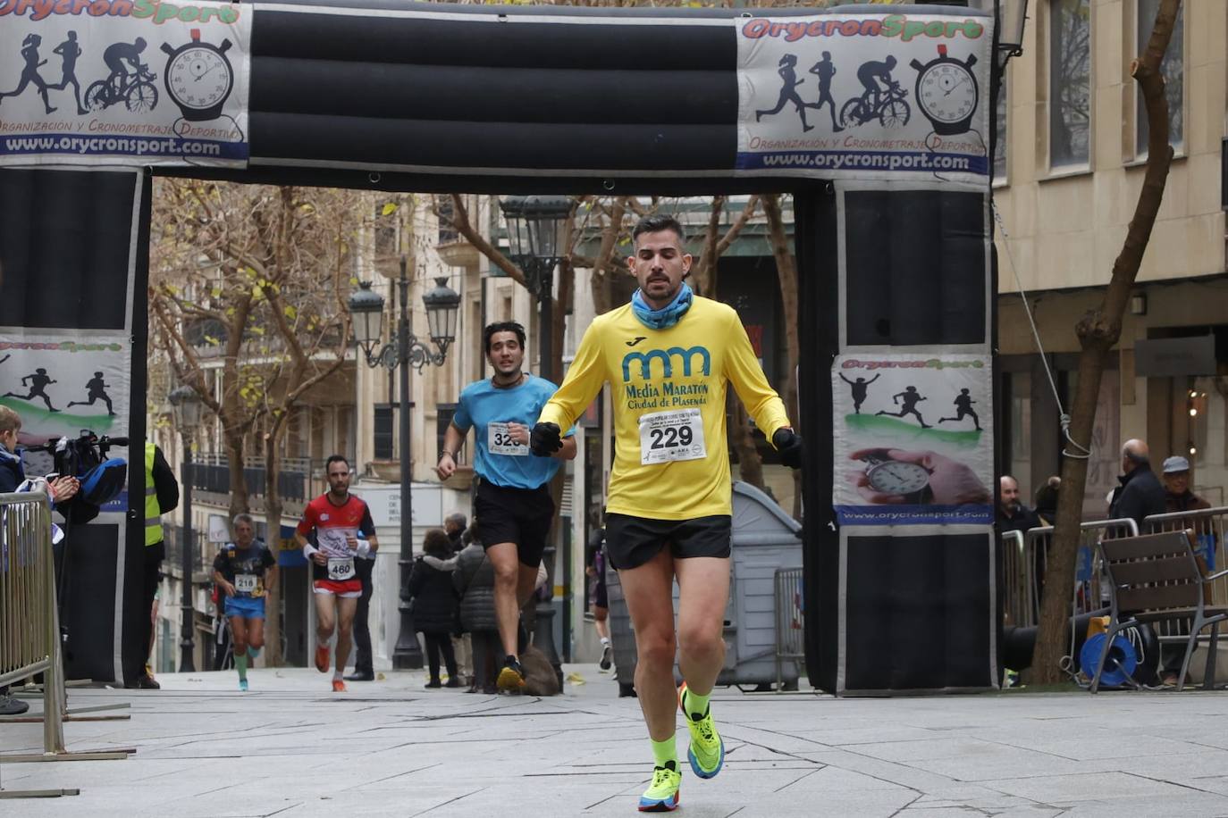 Ambientazo en las calles con la V Carrera Popular &#039;Corre con tu médico&#039;