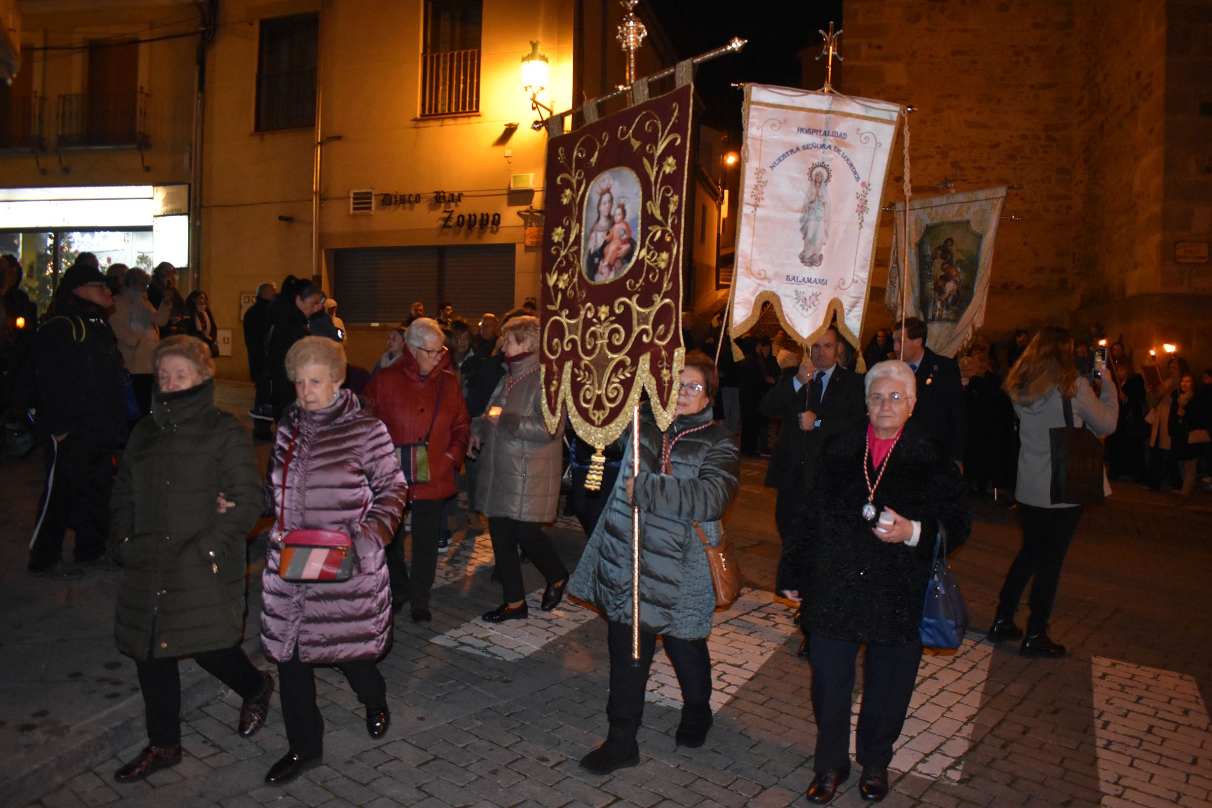 La patrona de los modistas brilla en Alba de Tormes