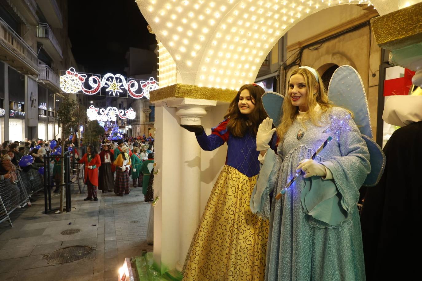 25.000 asistentes acudieron a ver la espectacular Cabalgata de Papá Noel