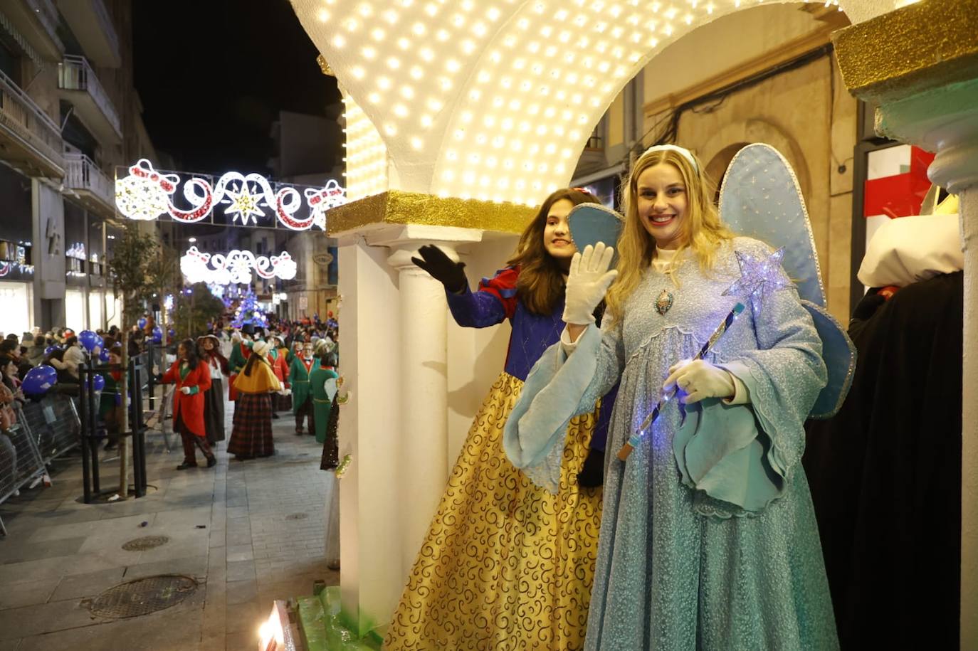 25.000 asistentes acudieron a ver la espectacular Cabalgata de Papá Noel