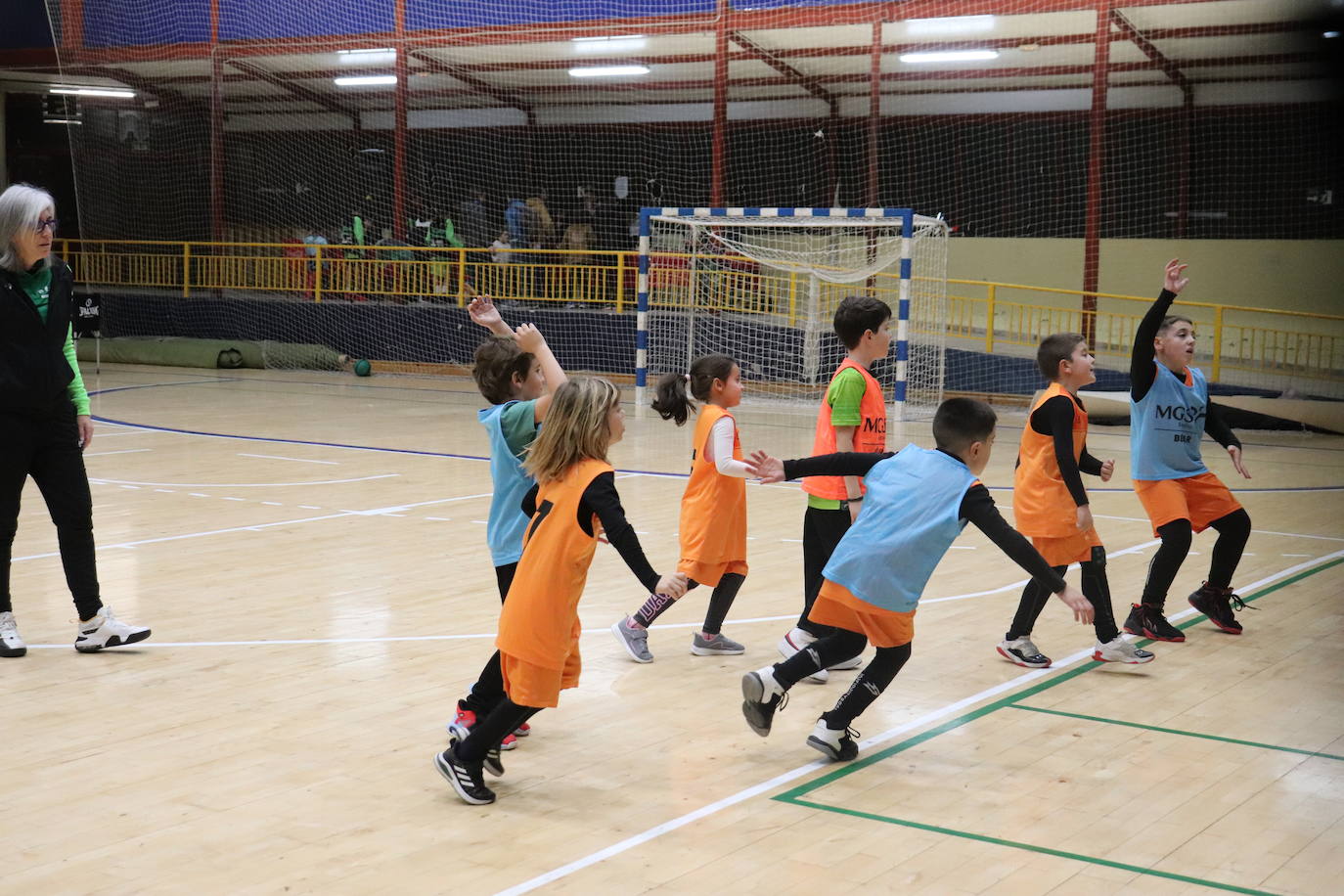 Béjar se vuelca con la gala deportivo-benéfica: 1.500 kilos de alimentos, productos de higiene y limpieza