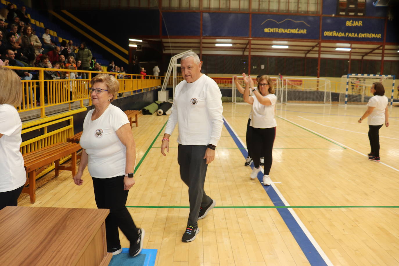 Béjar se vuelca con la gala deportivo-benéfica: 1.500 kilos de alimentos, productos de higiene y limpieza