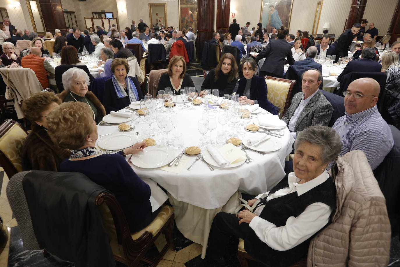 Mañueco promete situarse &quot;al frente de las reivindicaciones de Salamanca&quot;