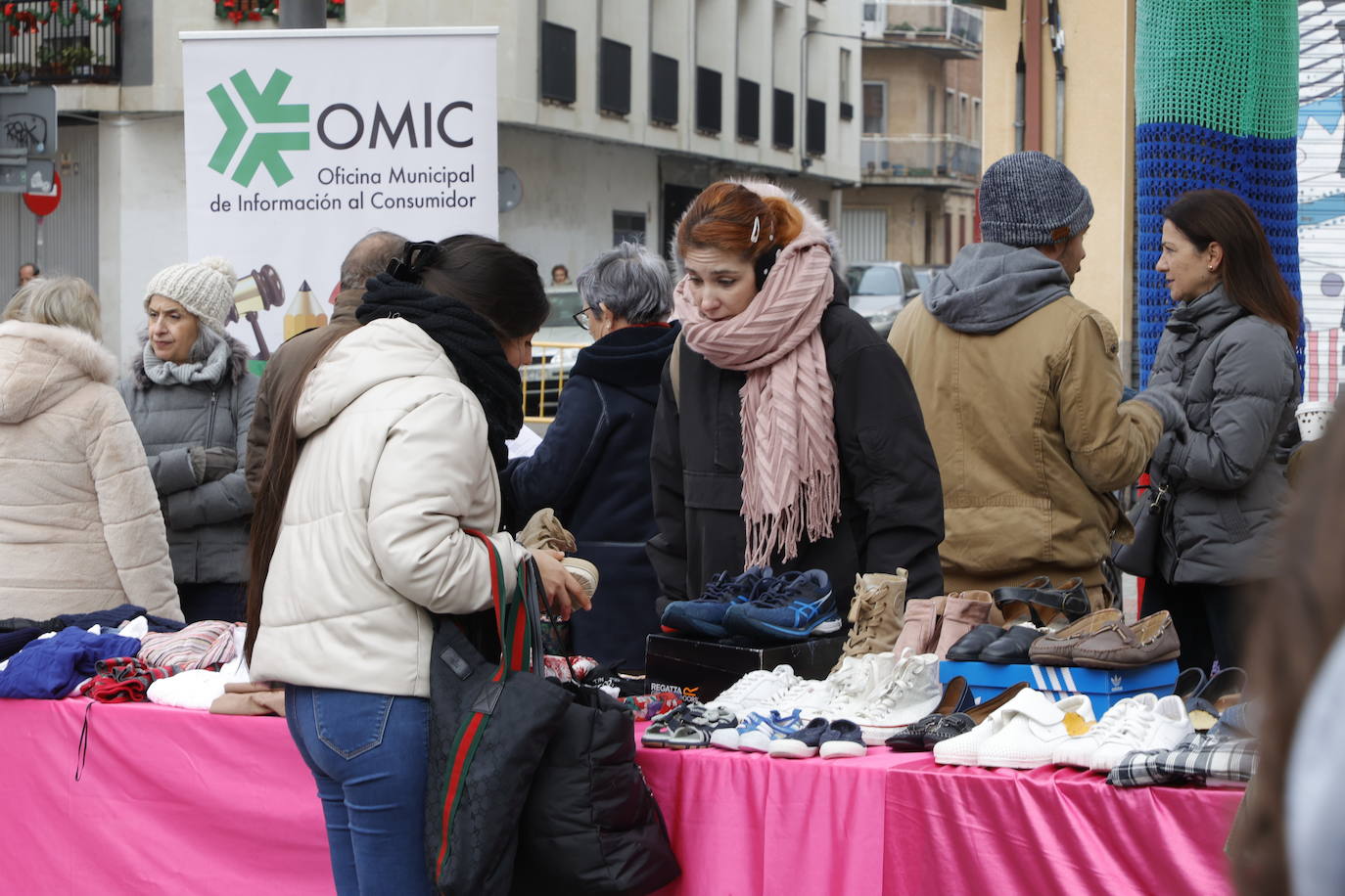 El barrio del Oeste rescata el espíritu del trueque