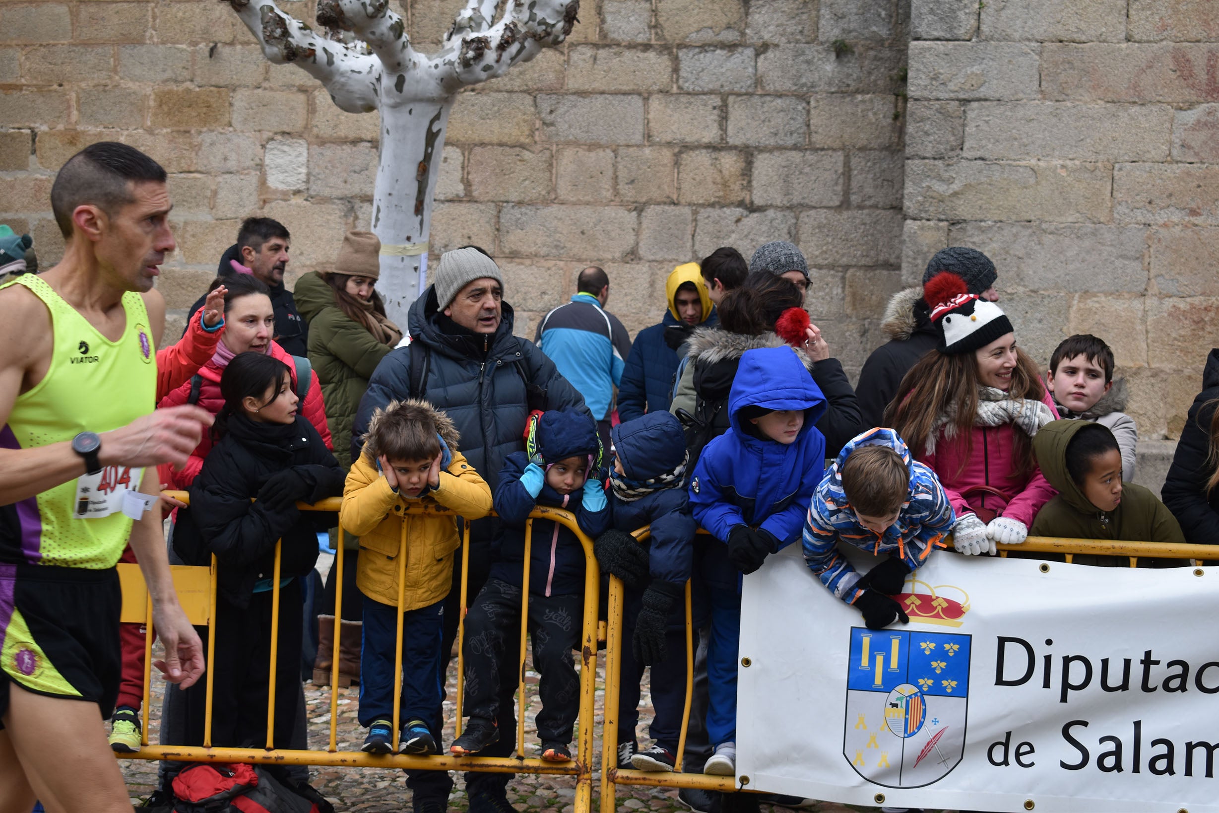 Yanis Sánchez y Andrea Jaén ganan la Carrera del Turrón de la Diputación en Ledesma