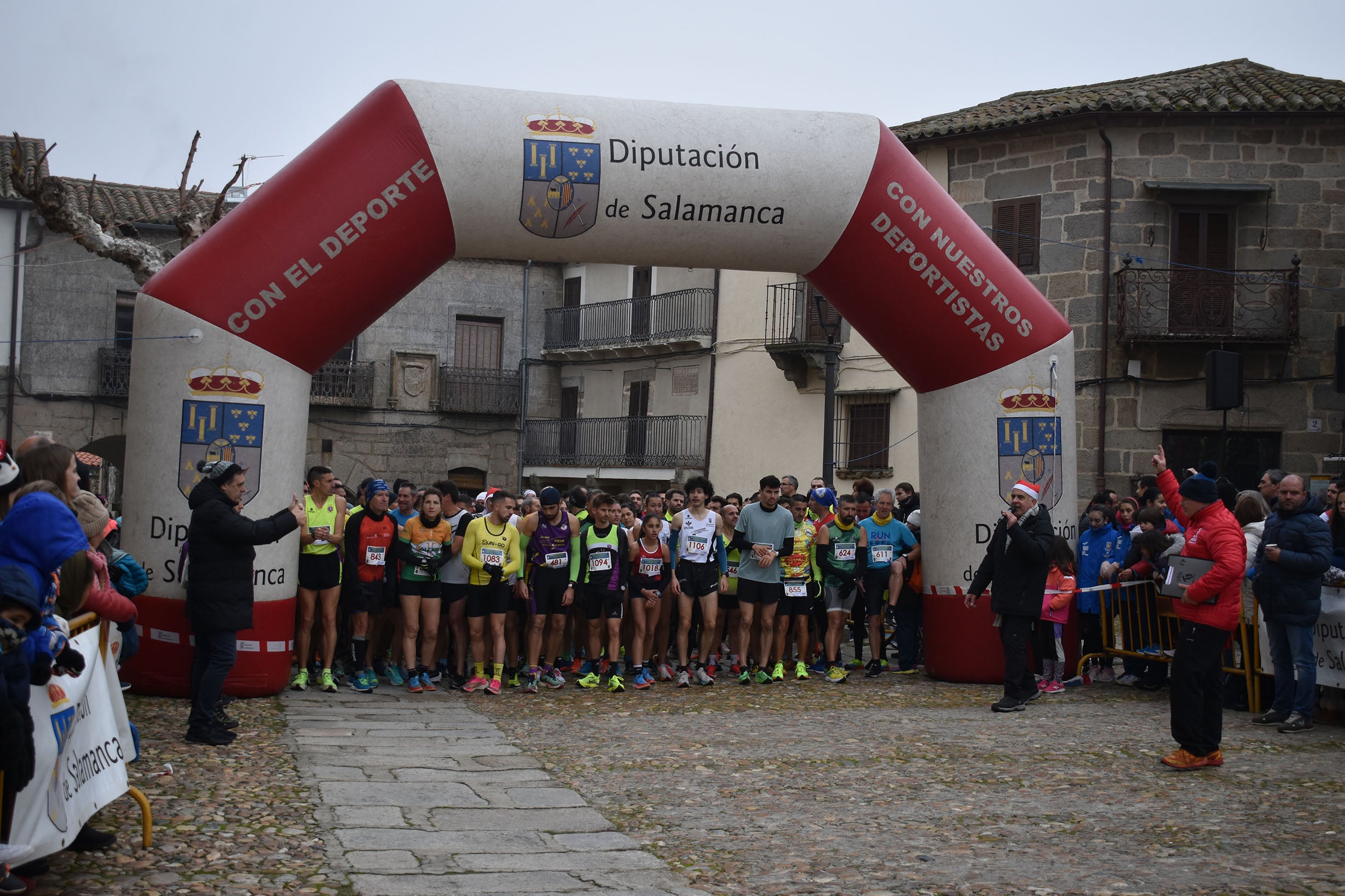 Yanis Sánchez y Andrea Jaén ganan la Carrera del Turrón de la Diputación en Ledesma