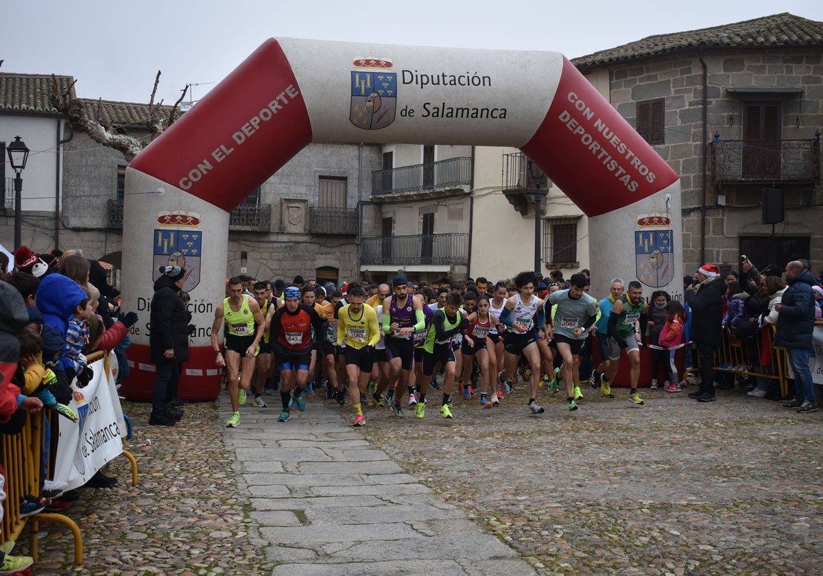 Yanis Sánchez y Andrea Jaén ganan la Carrera del Turrón de la Diputación en Ledesma