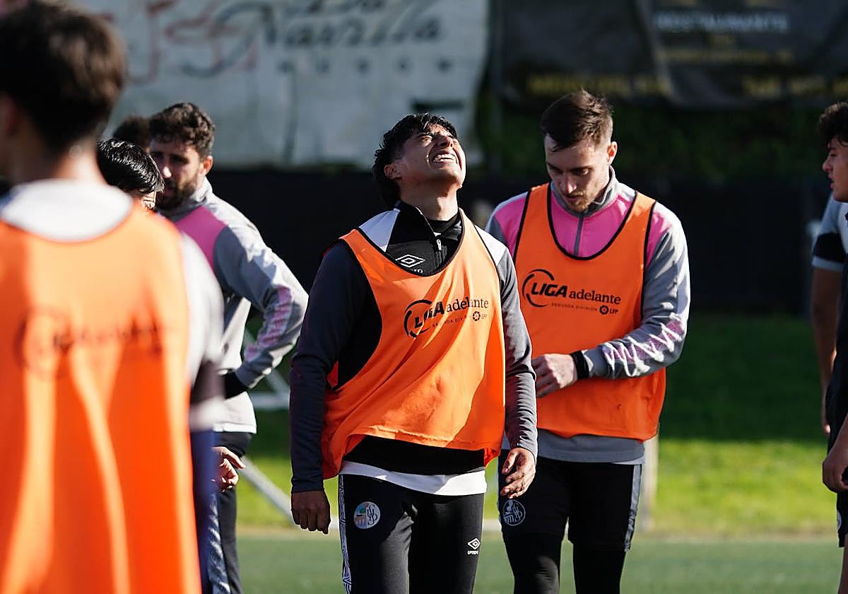 Gustavo se lamenta en medio de la última sesión de entrenamiento antes del parón navideño.