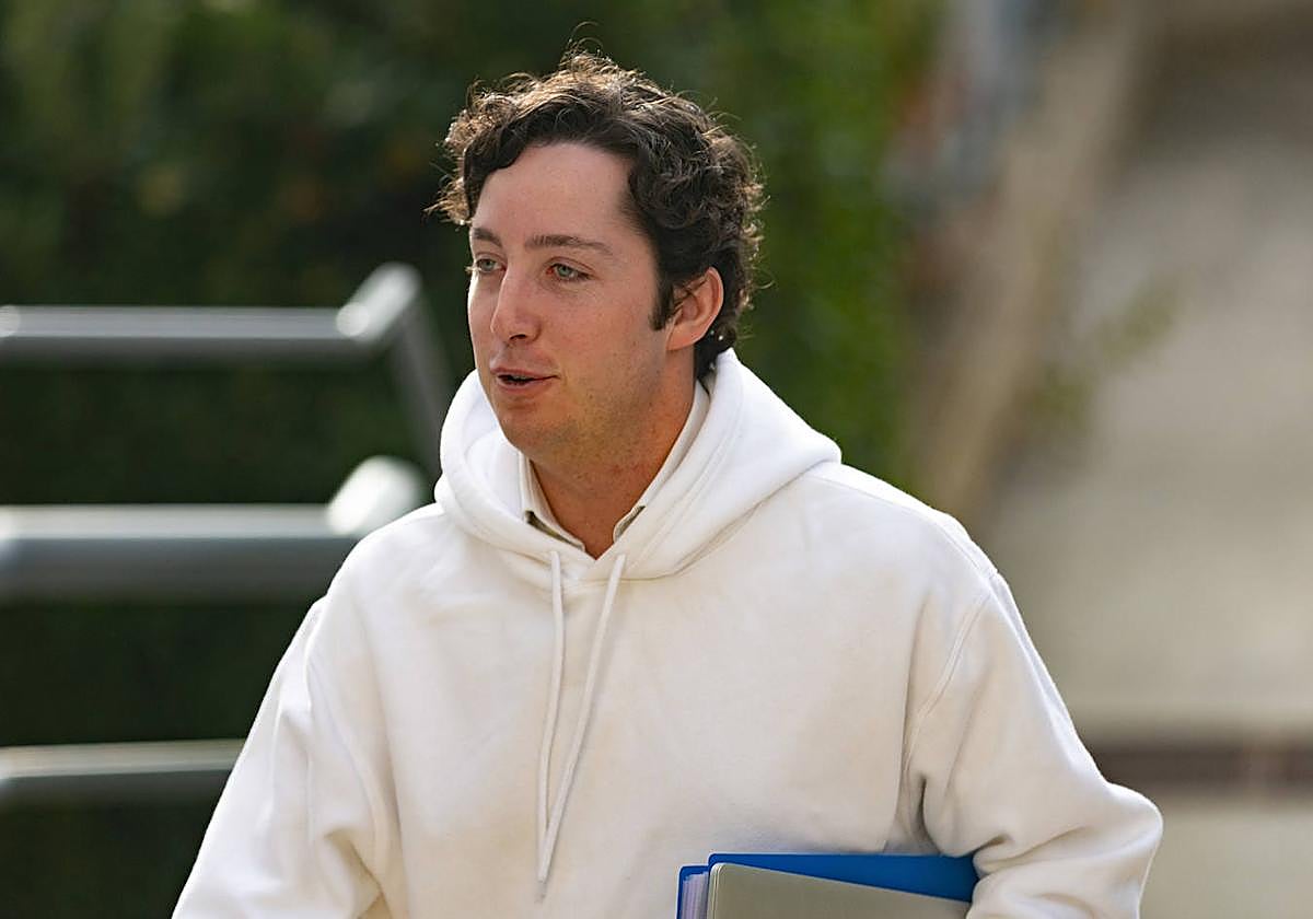 'El Pequeño Nicolás', a su llegada a un juicio en la Audiencia Provincial de Madrid.