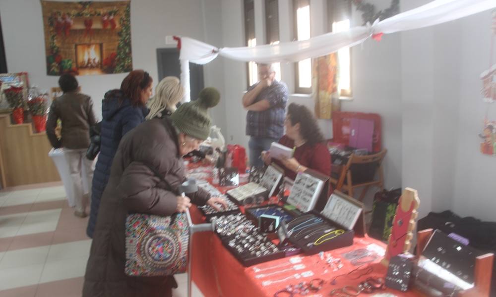 Exitoso mercadillo solidario de Babilafuente