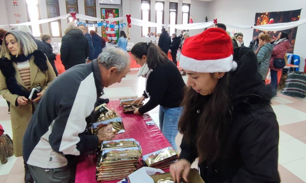 Exitoso mercadillo solidario de Babilafuente