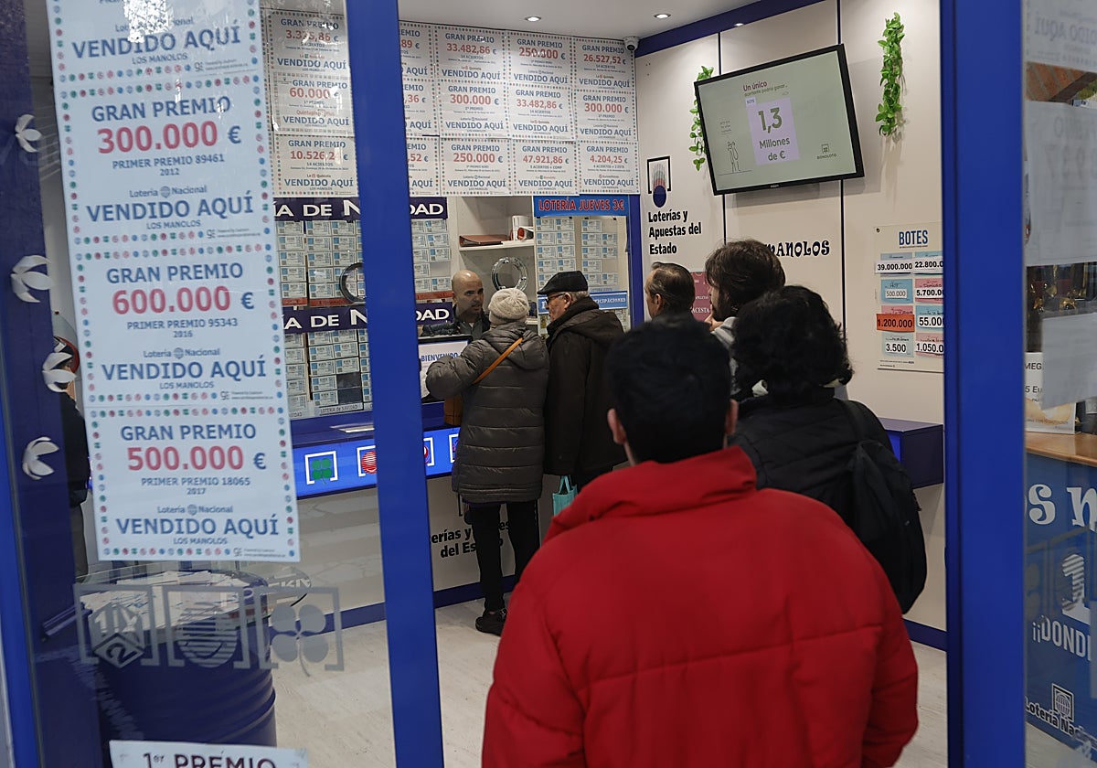 Grandes colas en el último día antes del Sorteo de Navidad