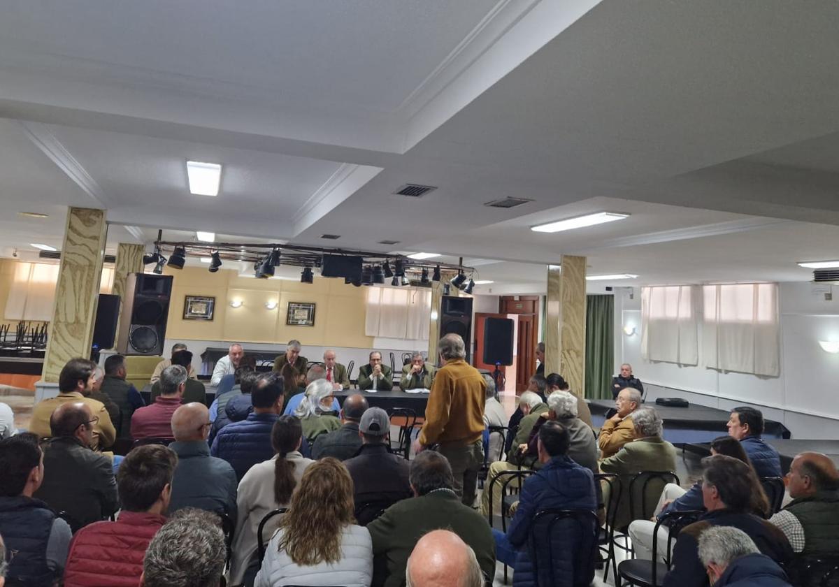 Un momento de la reunión de Ganaderos Unidos Castilla y León.