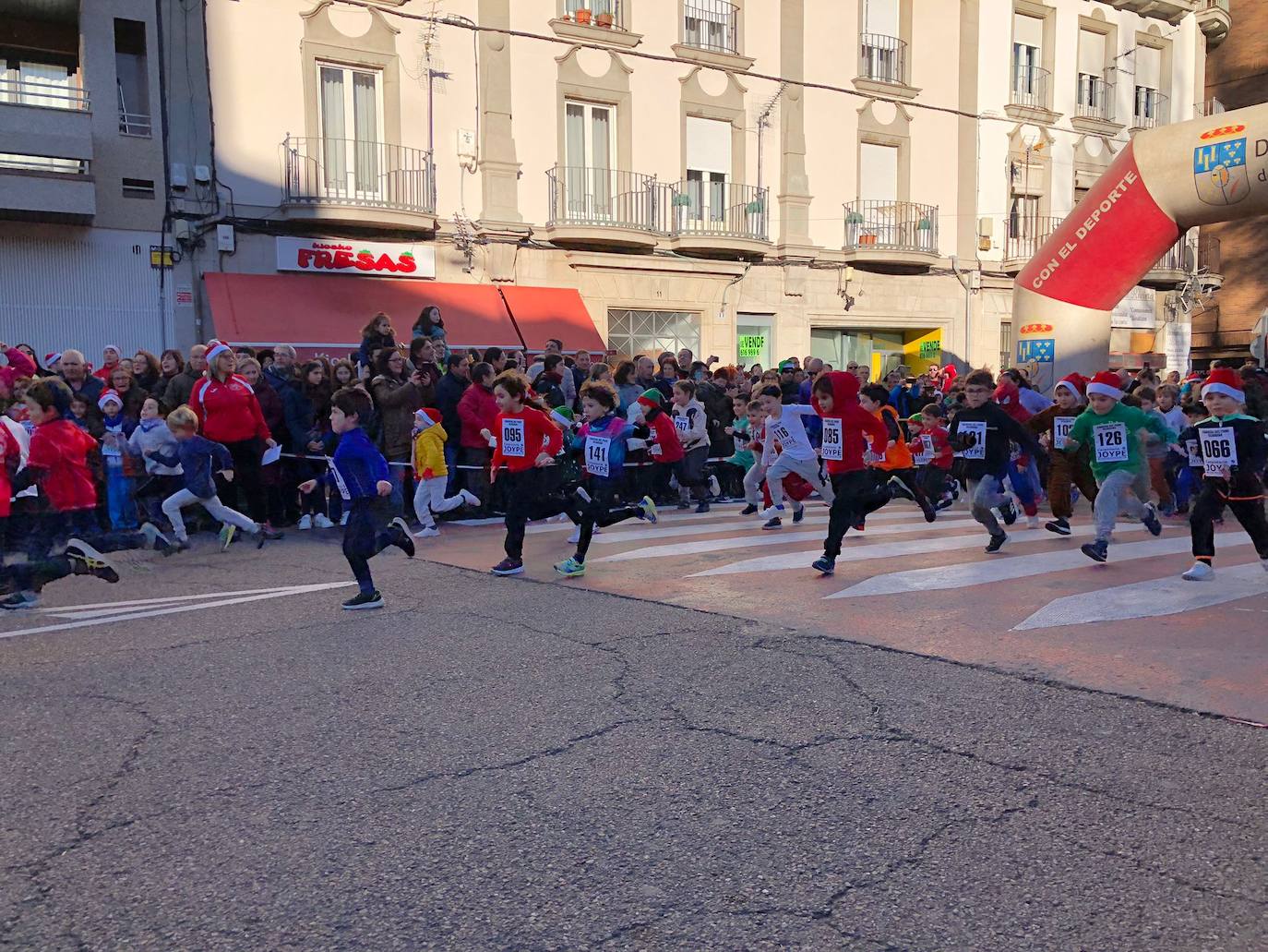 La carrera del pavo llena Béjar con más de 900 corredores