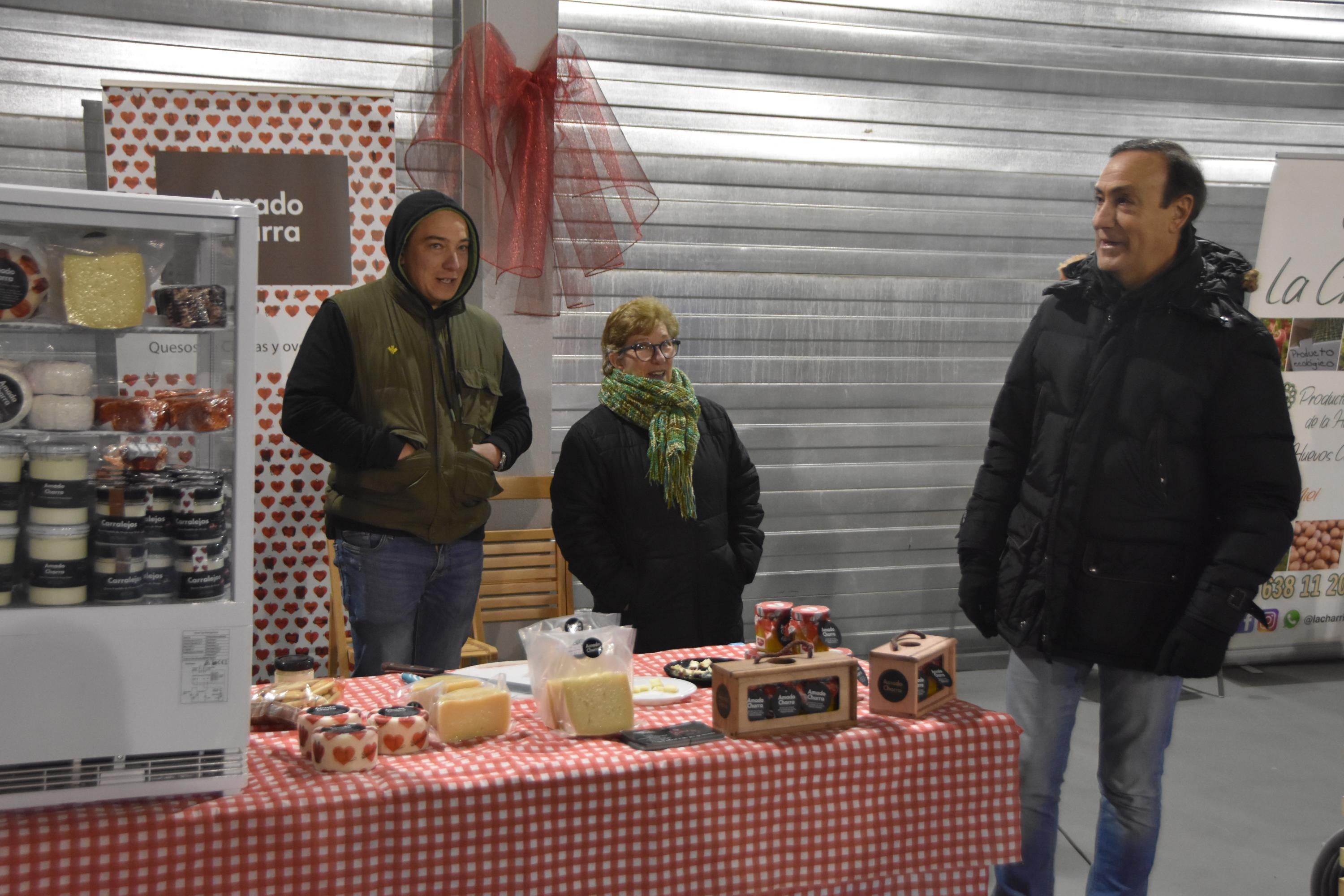 Música y alegría para recibir al cartero real en Carbajosa