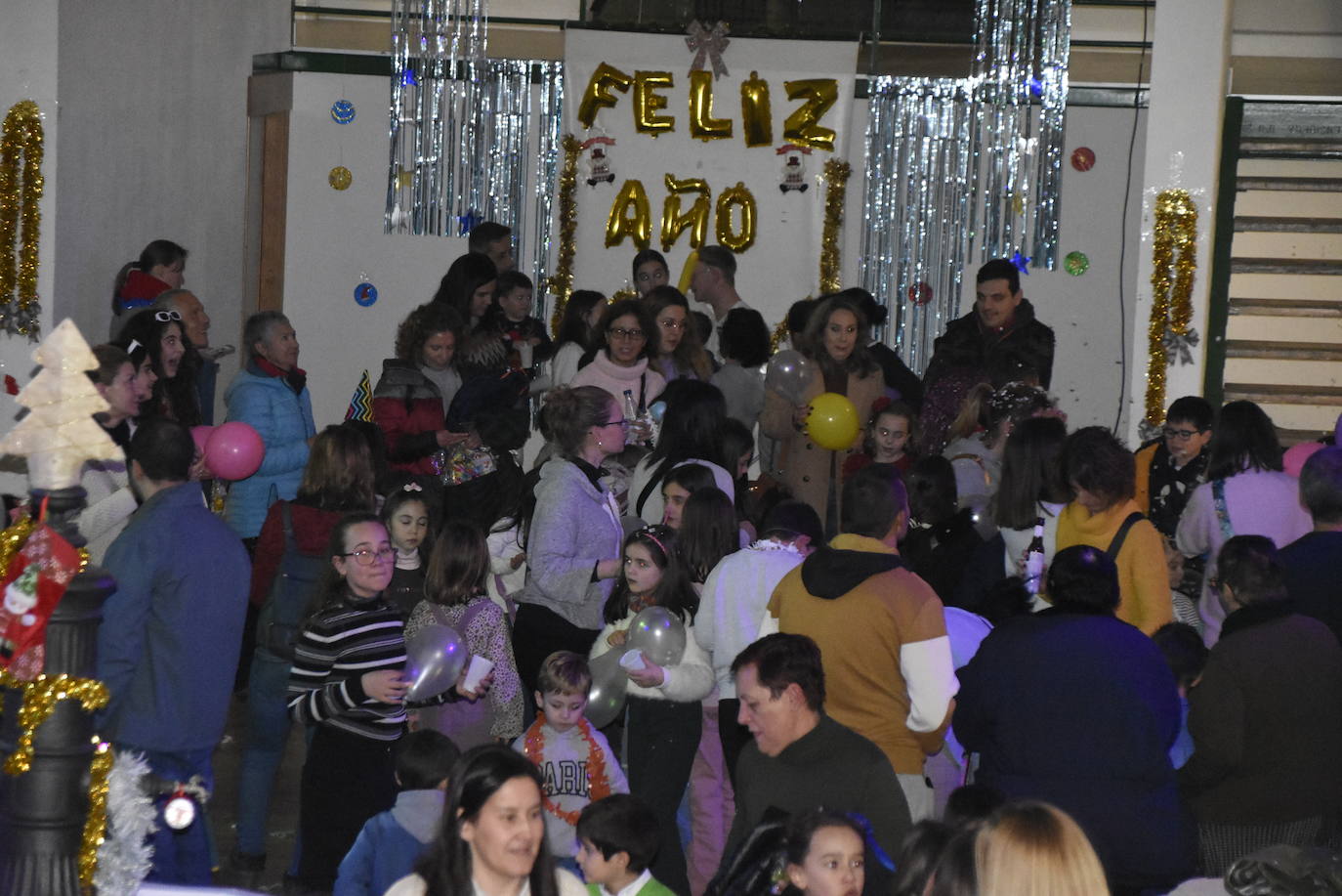 Campanadas de fin de año con sabor a gusanitos en Vitigudino