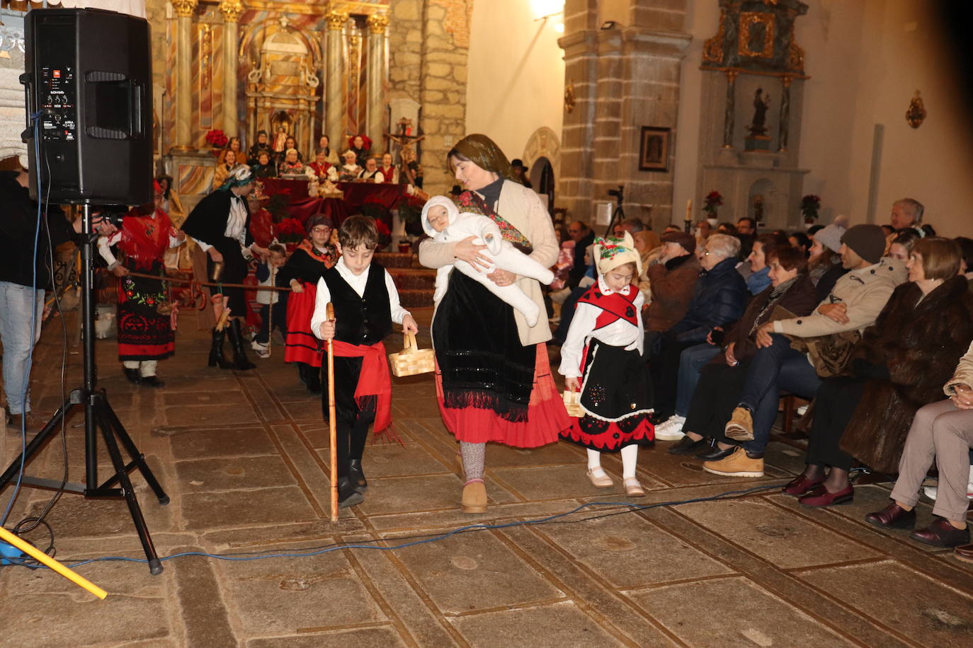 Jesús nace a ritmo de tradición en el belén etnográfico de Sorihuela