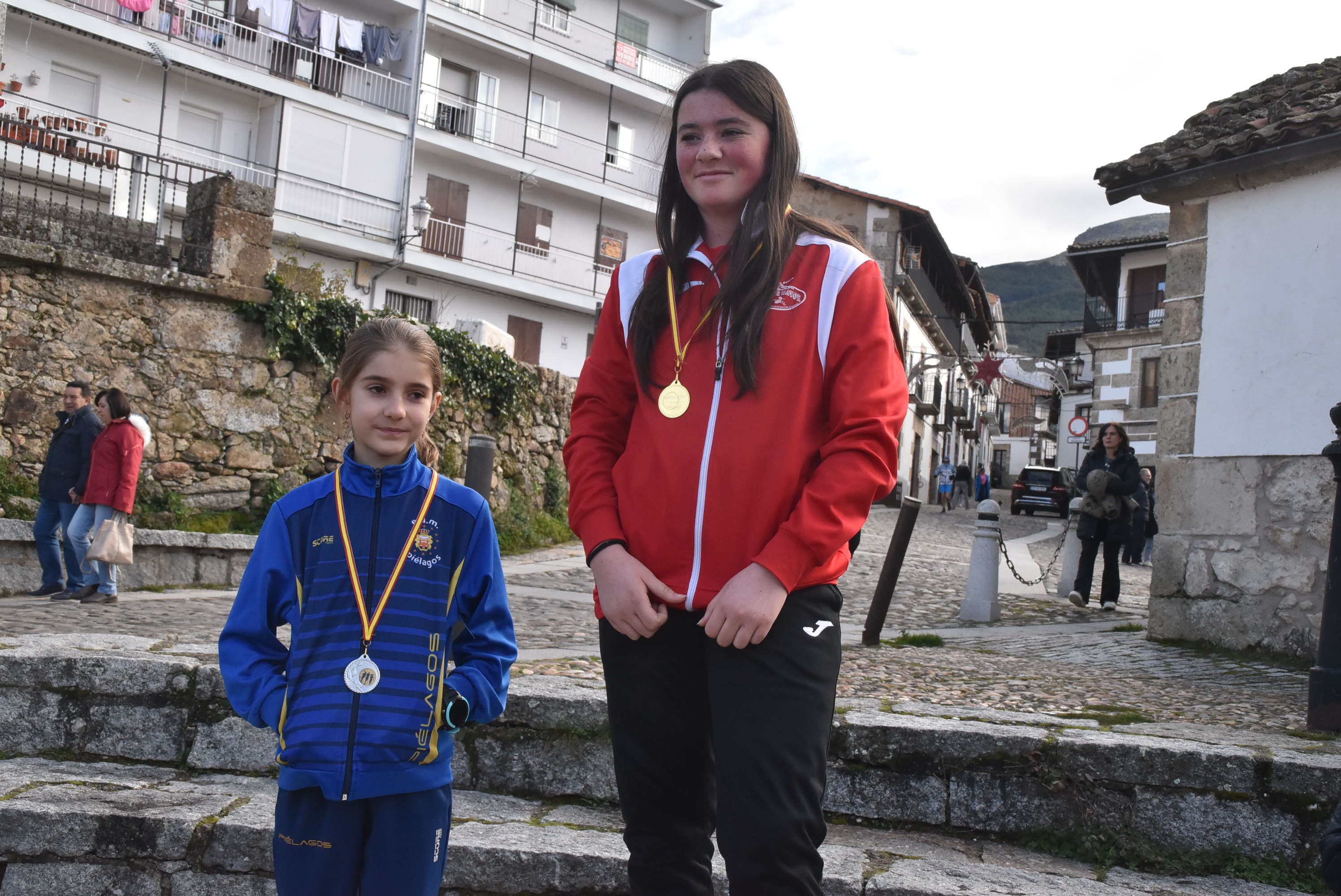 Juan Luis Gómez y Casti García ganan la San Silvestre de Candelario