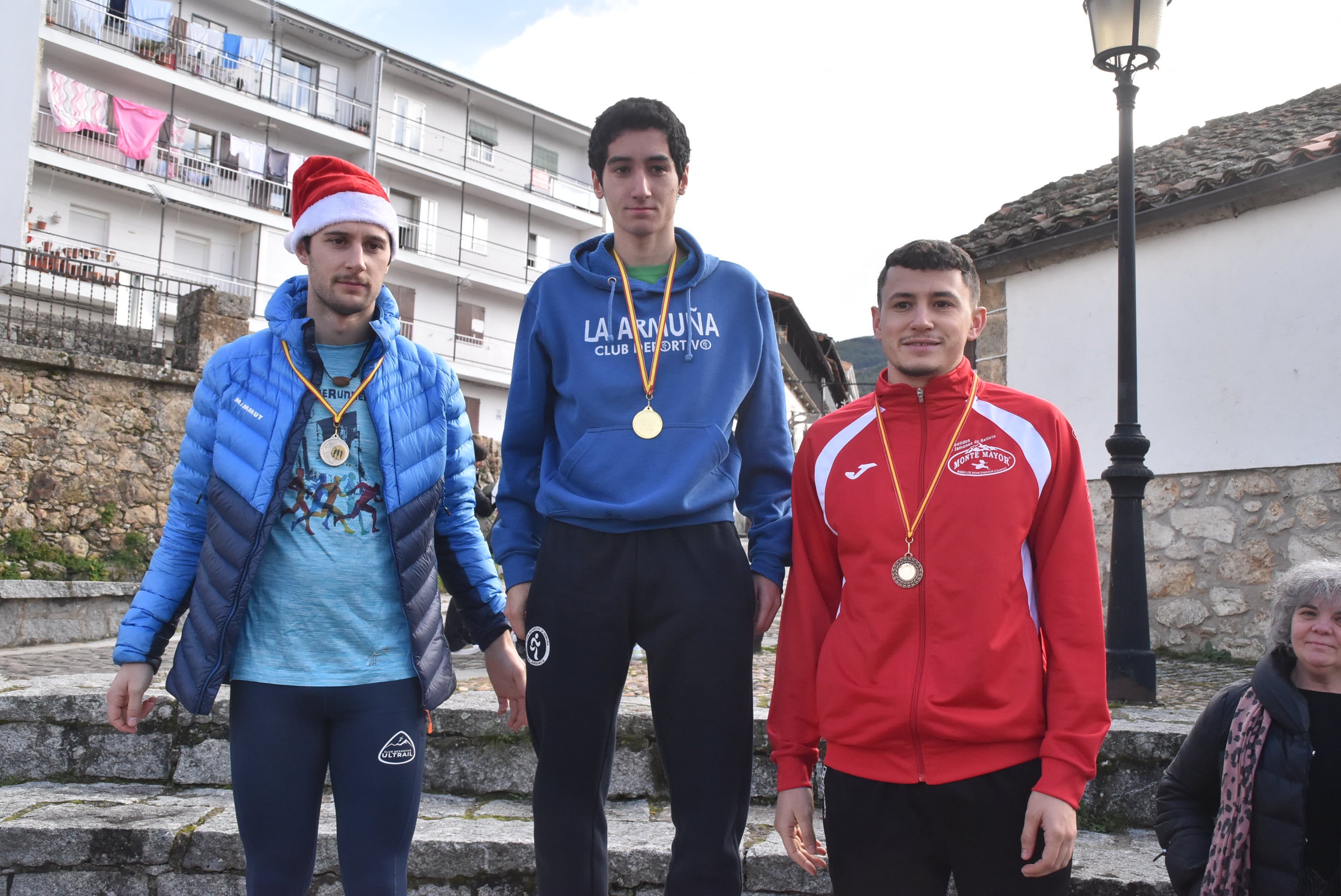 Juan Luis Gómez y Casti García ganan la San Silvestre de Candelario