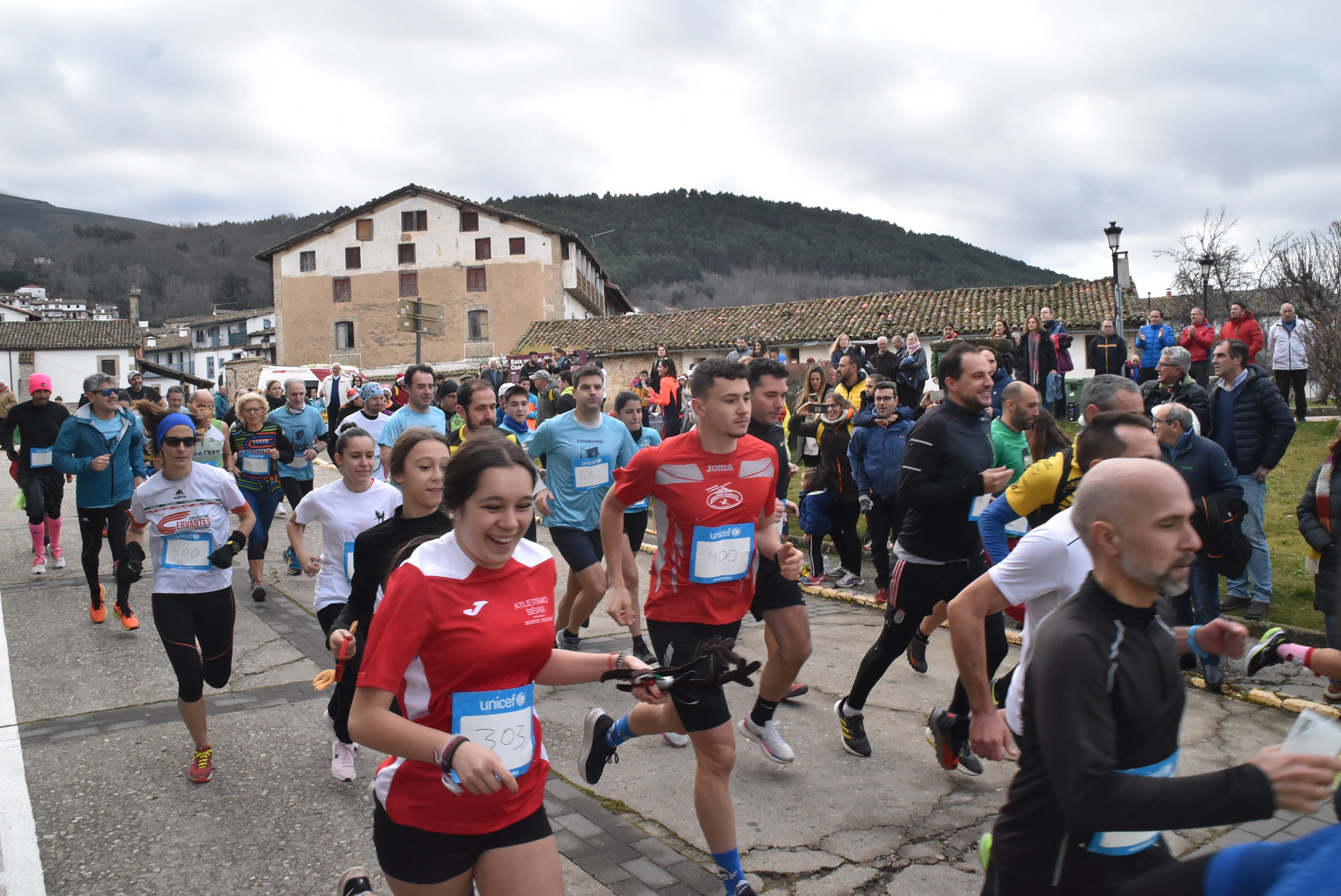 Juan Luis Gómez y Casti García ganan la San Silvestre de Candelario