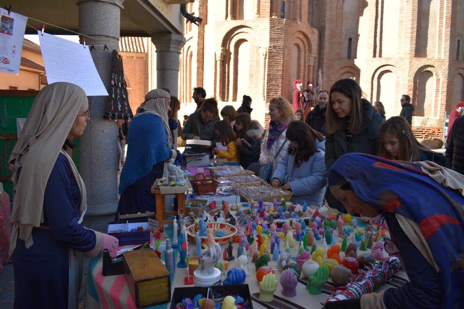 La Plaza Mayor de Alba de Tormes convertida en Belén después de más de quince años