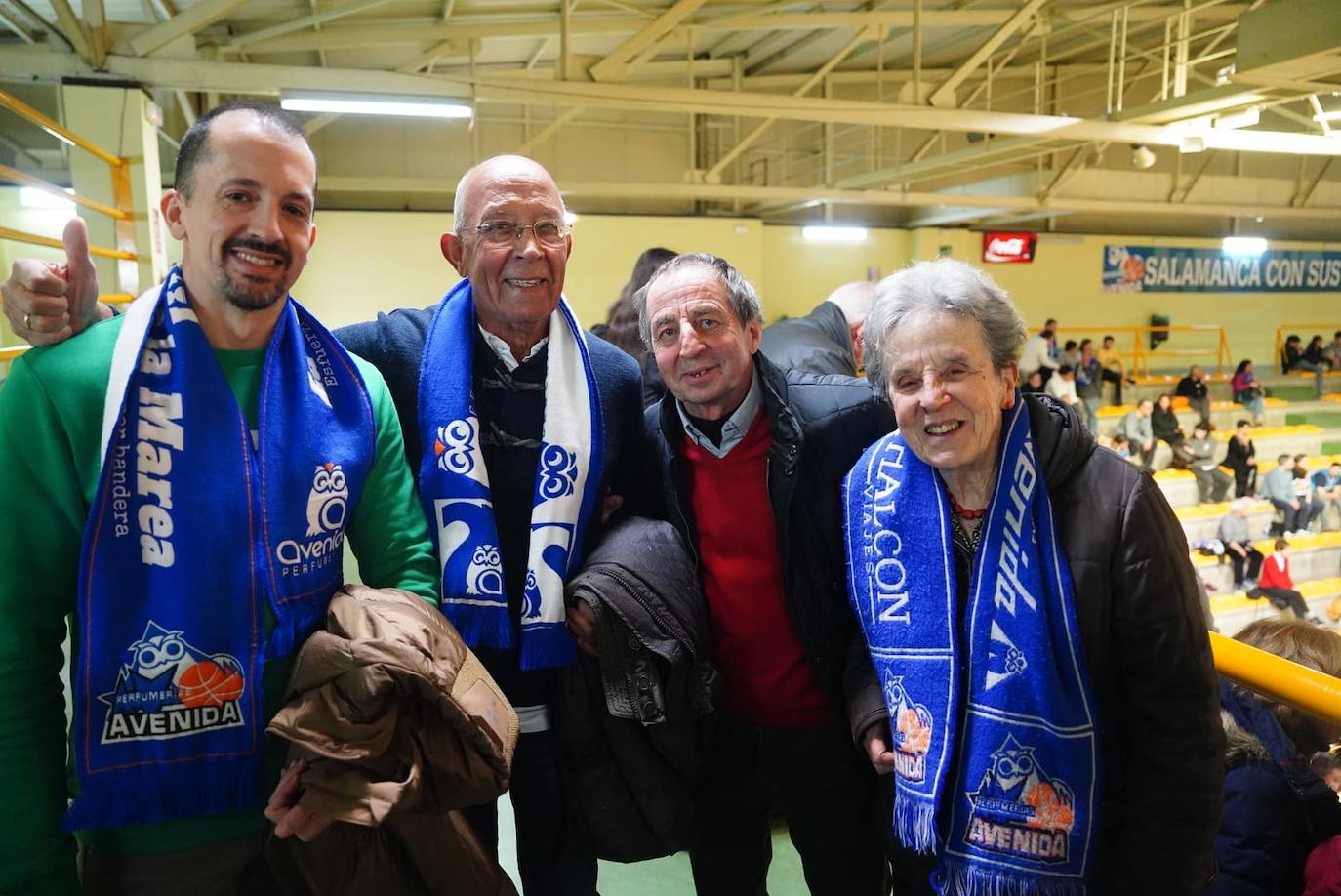 Búscate en la grada del Würzburg en el partido contra el Araski