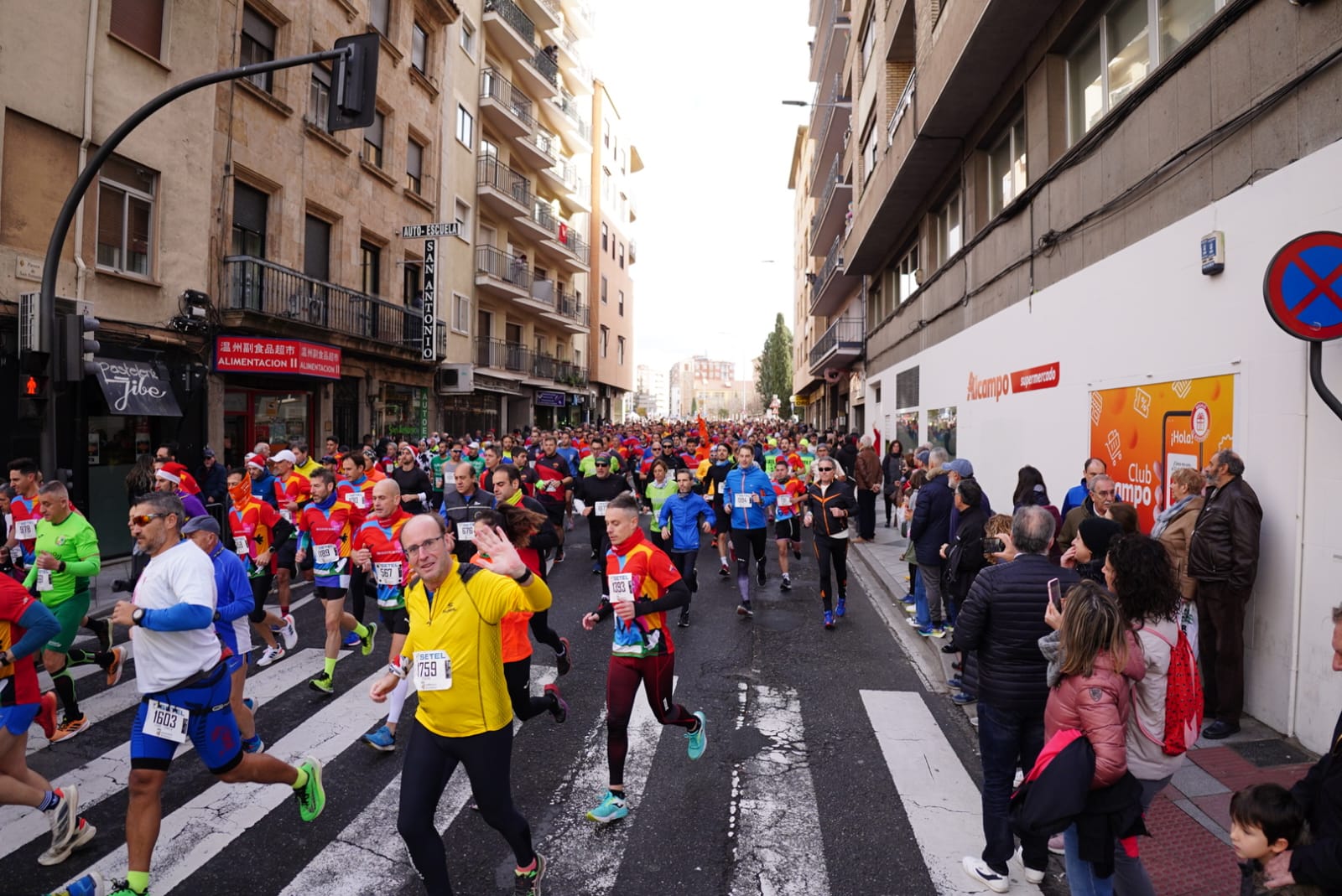 Las fotos más simpáticas de la San Silvestre Salmantina 2023