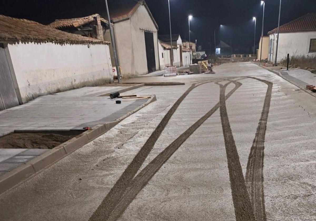 Vandalismo motorizado en La Fuente de San Esteban