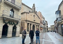 Ramón Sastre, Marcos Iglesias y Pablo Sevillano durante la visita a las obras