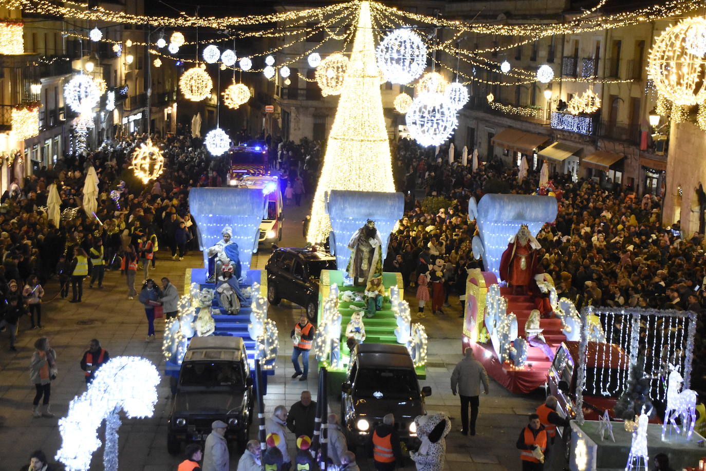 Multitudinaria y espectacular cabalgata en Ciudad Rodrigo