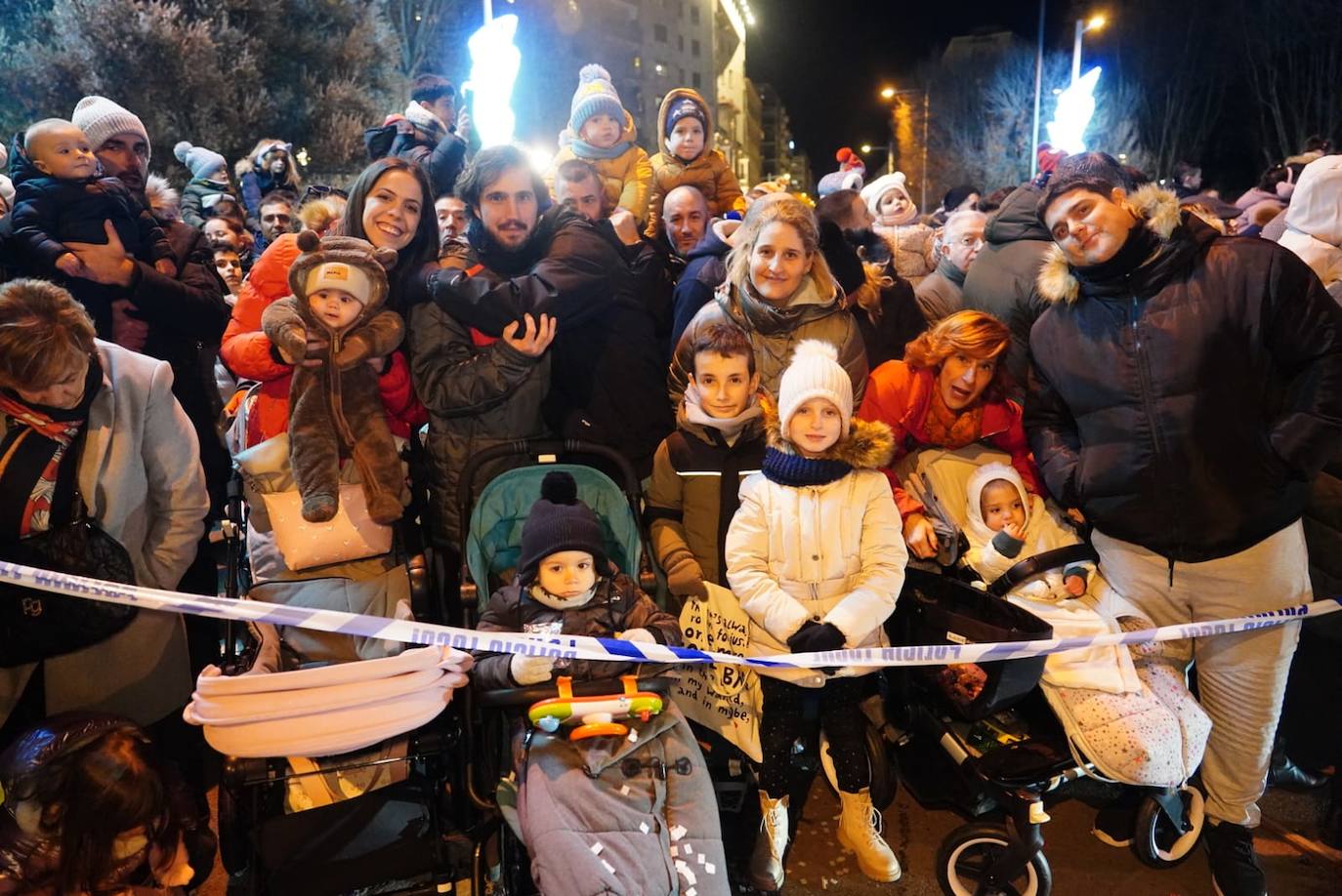 Los Reyes Magos reclaman la paz desde la Plaza Mayor de Salamanca