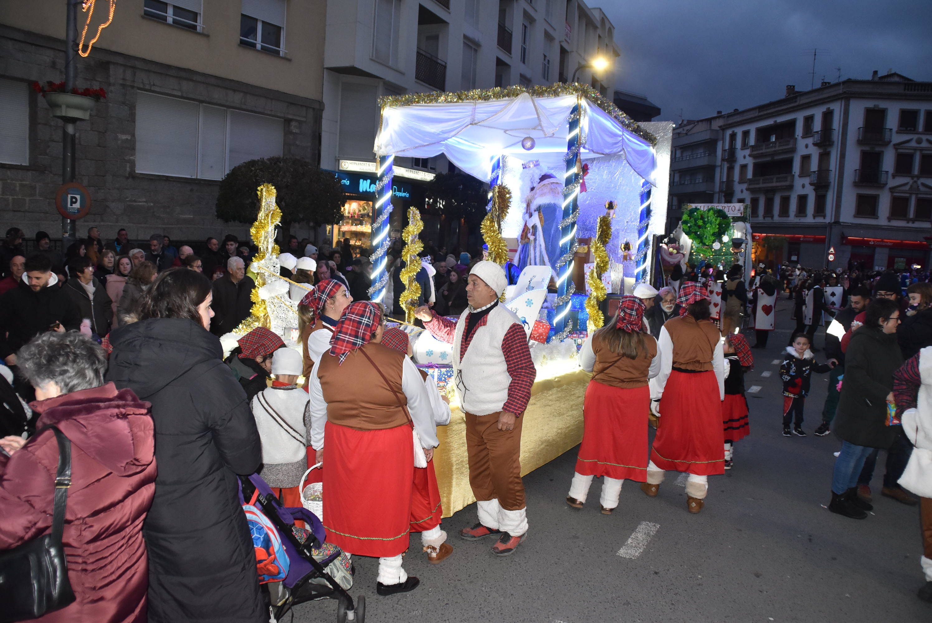 La llegada de los Reyes Magos llena las calles de Béjar