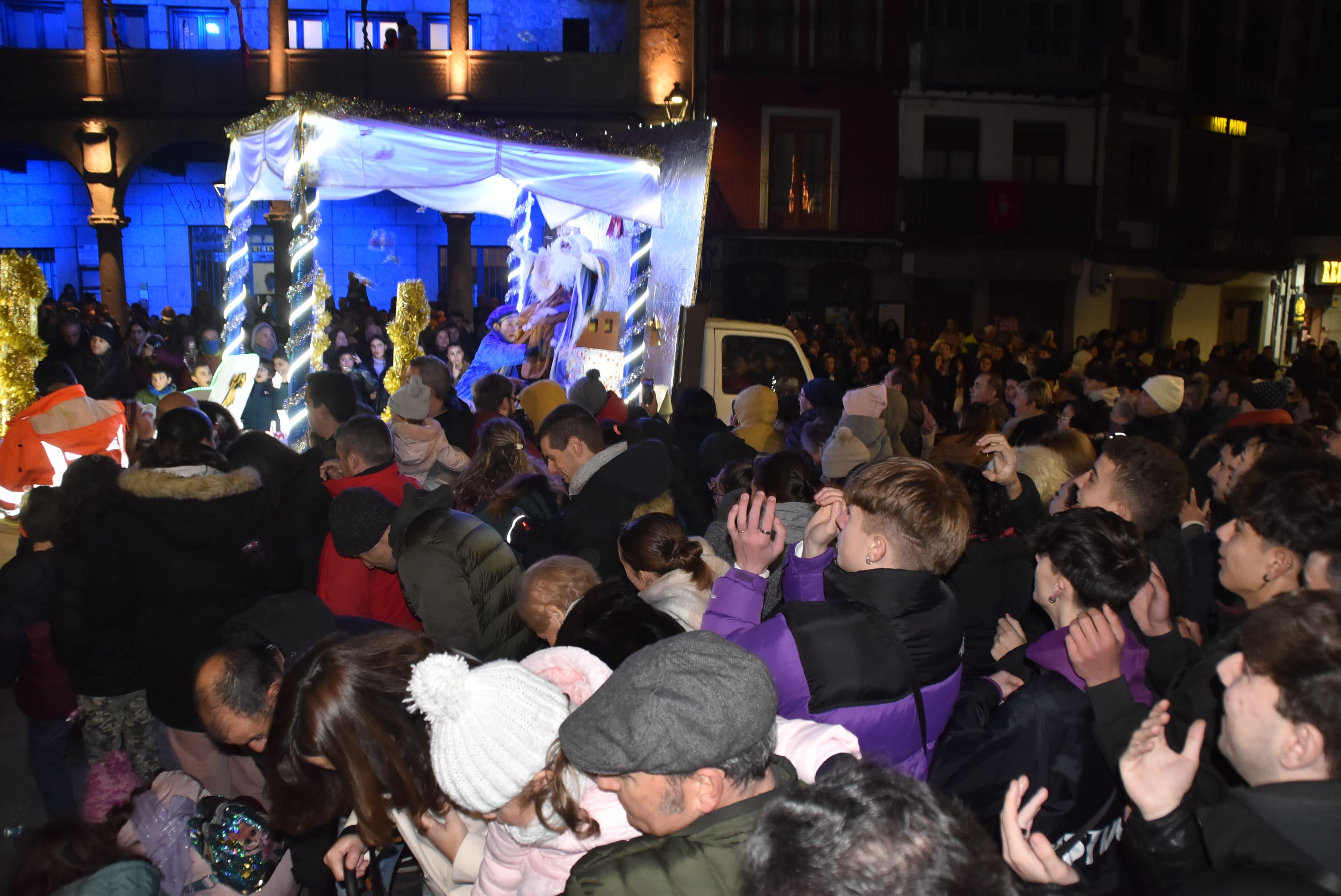 La llegada de los Reyes Magos llena las calles de Béjar