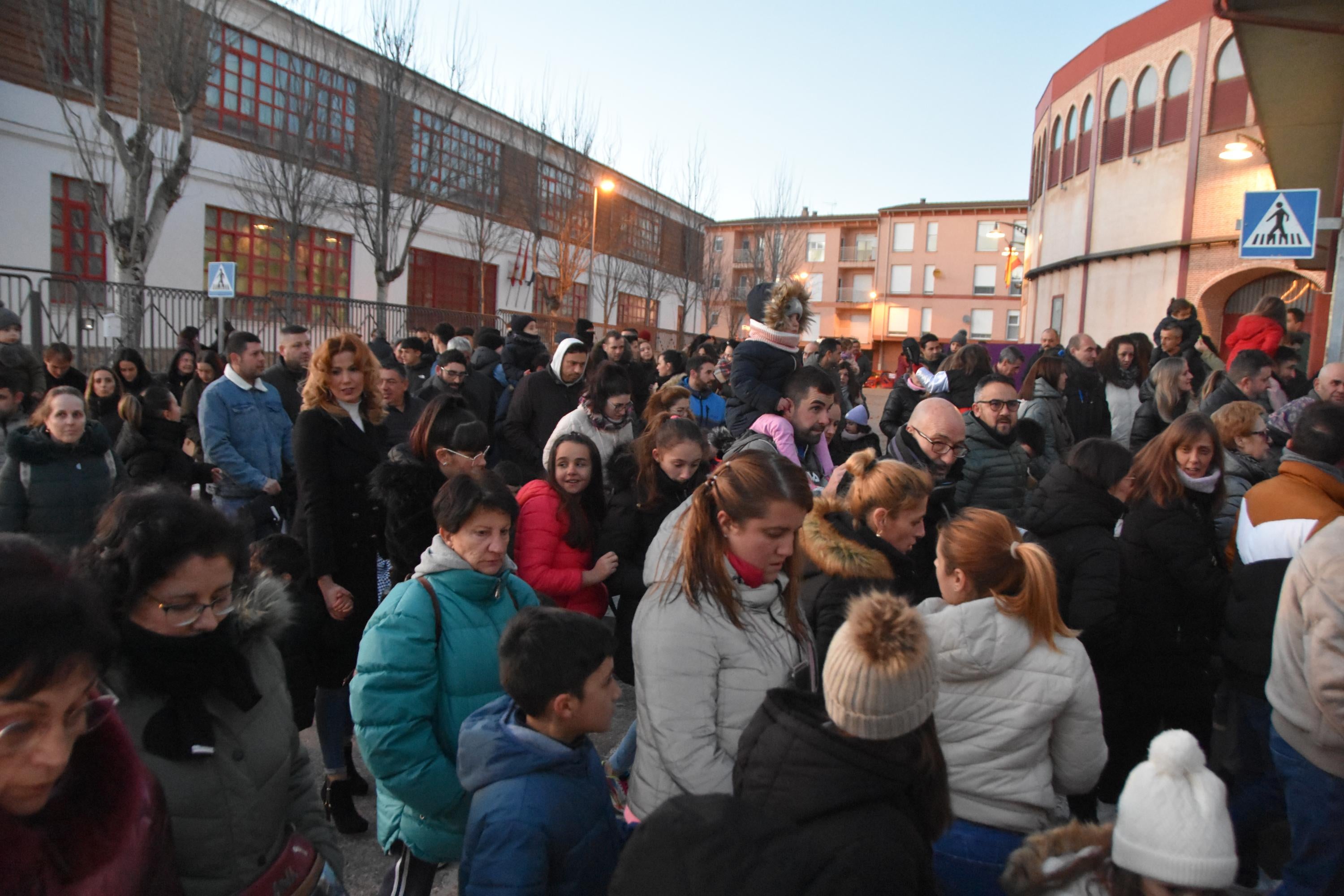 Flamantes nuevas carrozas para Sus Majestades en Alba