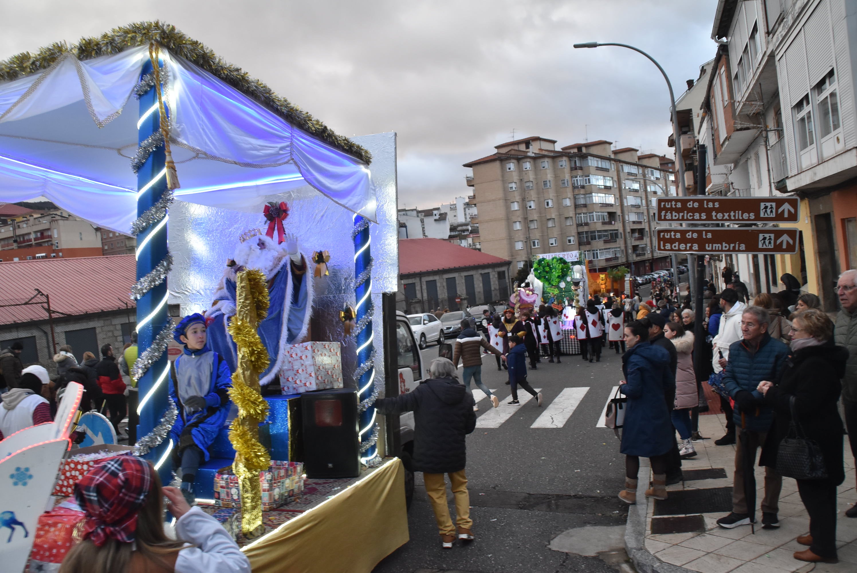 La llegada de los Reyes Magos llena las calles de Béjar
