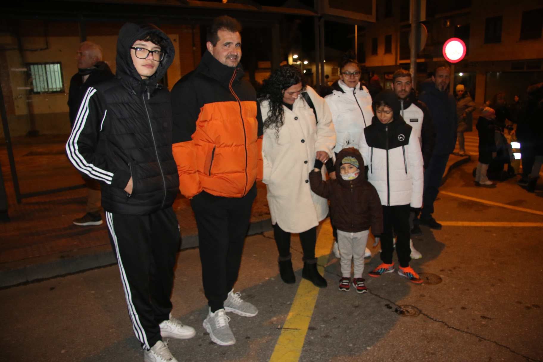Un tren y 900 cucuruchos de caramelos en la gran tarde infantil de Villamayor