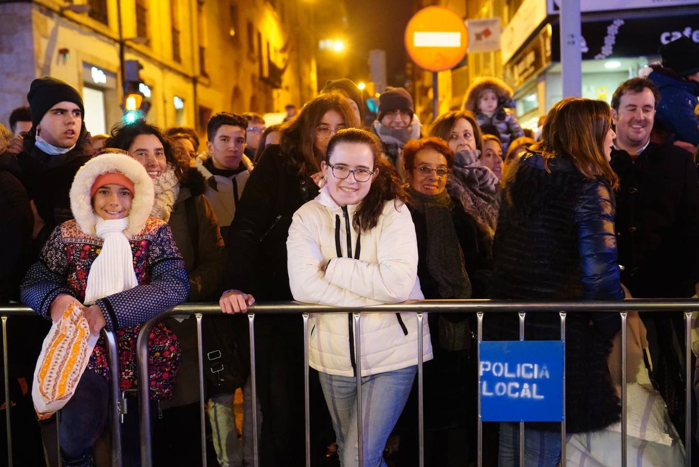 Los Reyes Magos reclaman la paz desde la Plaza Mayor de Salamanca