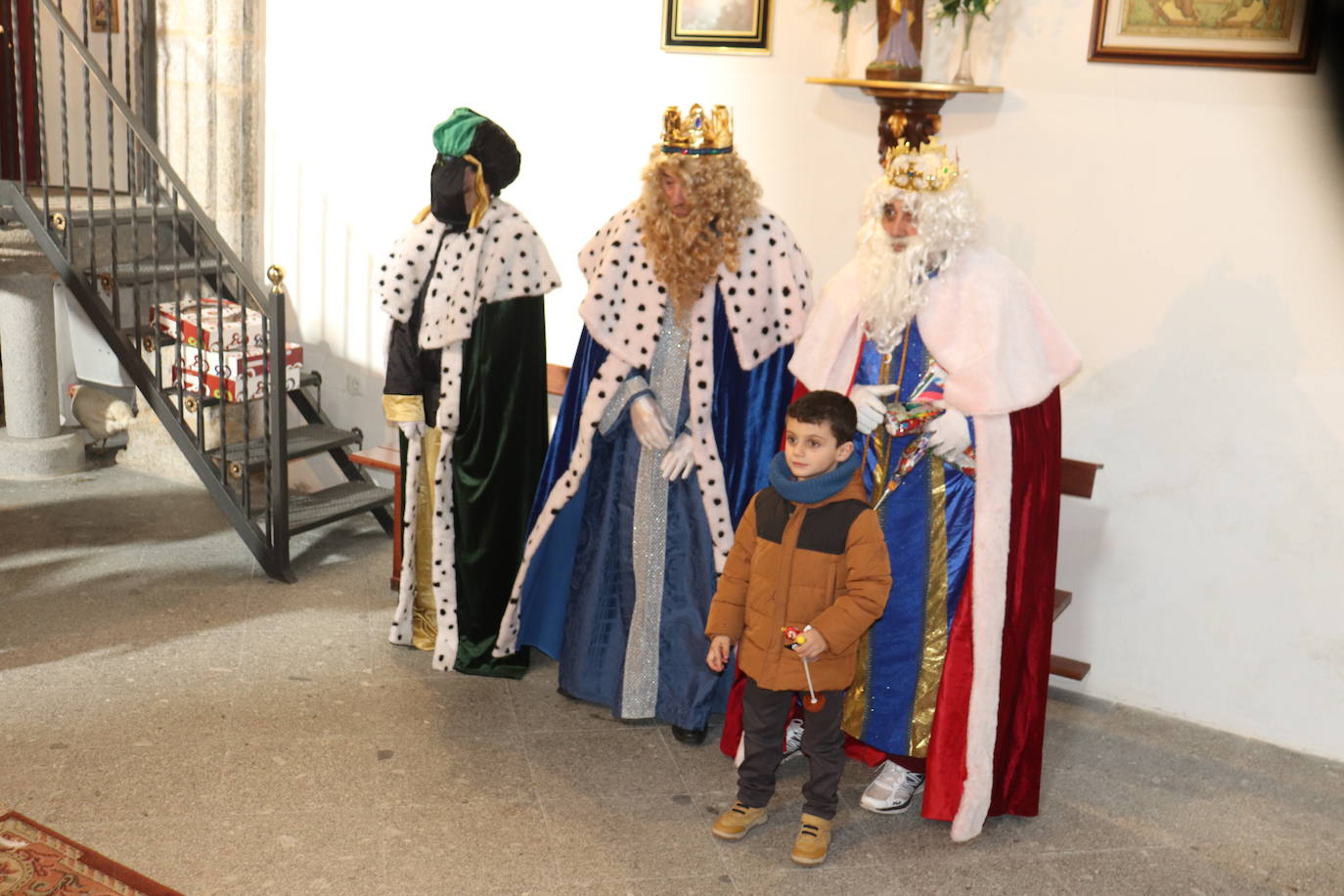 Cristóbal se mantiene fiel al cantar los chorizos en la fiesta de los Reyes Magos