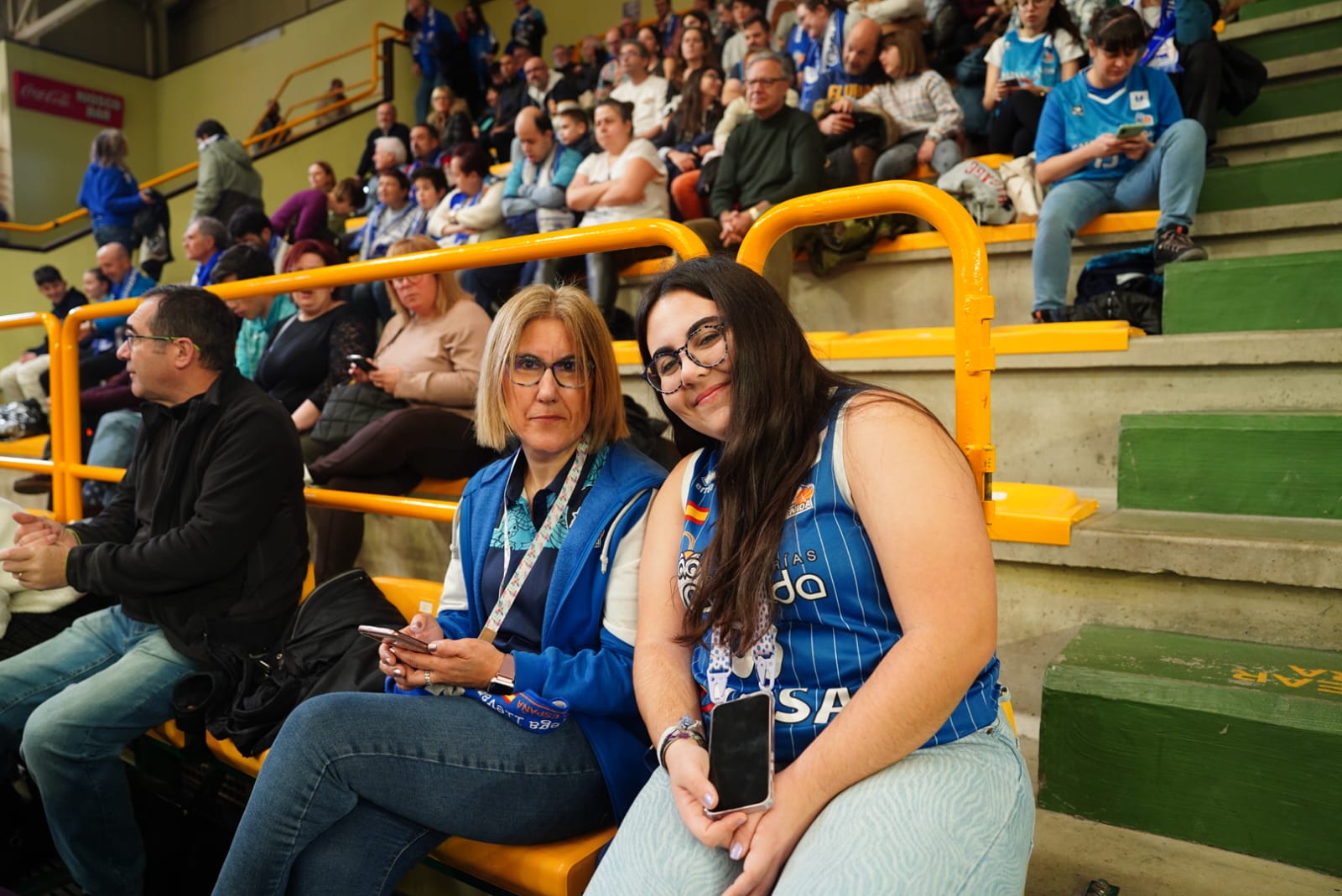 Búscate en la grada de Würzburg en el partido del Avenida contra el IDK