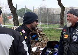 Así es 'El Abuelo', el motero más madrugador de «Pingüinos»