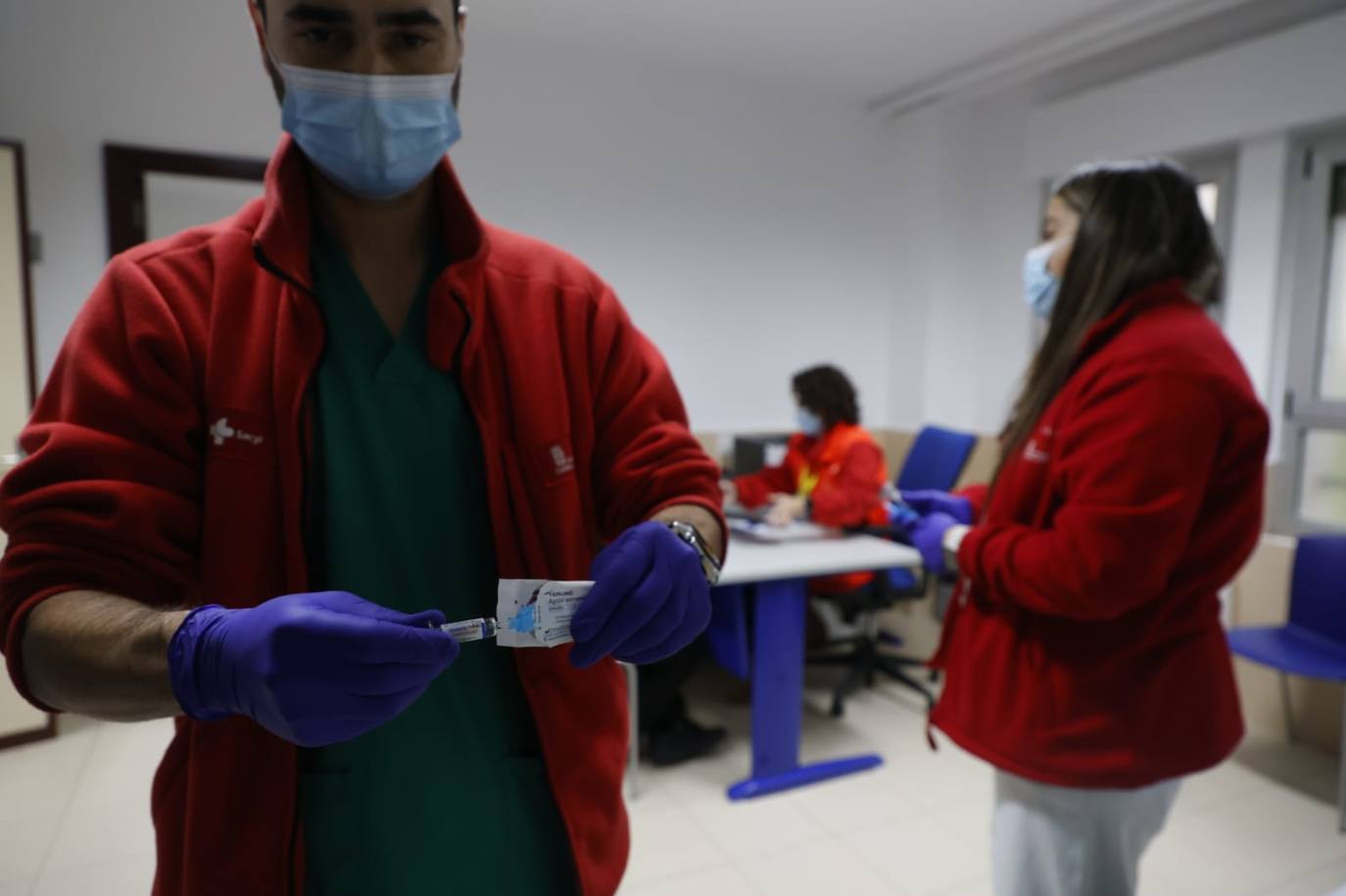 Cola para vacunarse de gripe en Salamanca