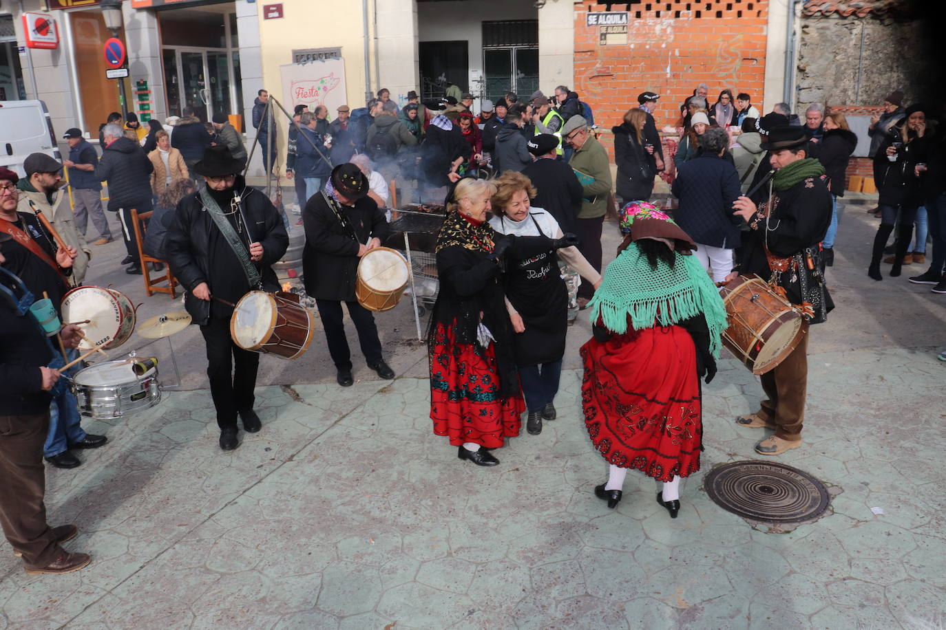 La matanza de Linares de Riofrío celebra quince años con vigor y ganas de seguir