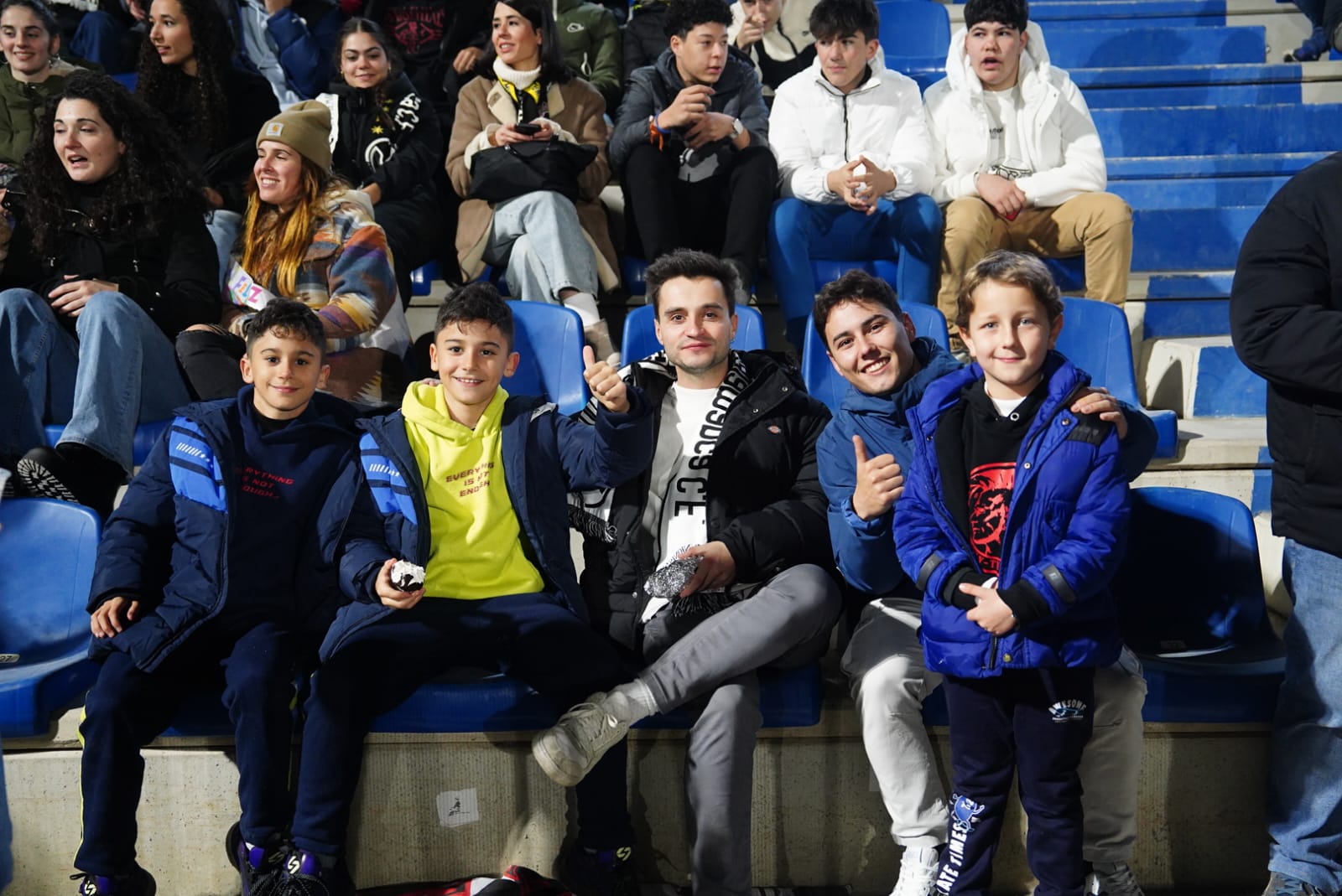 Búscate en la grada del Reina Sofía en el partido contra el Rayo Majadahonda