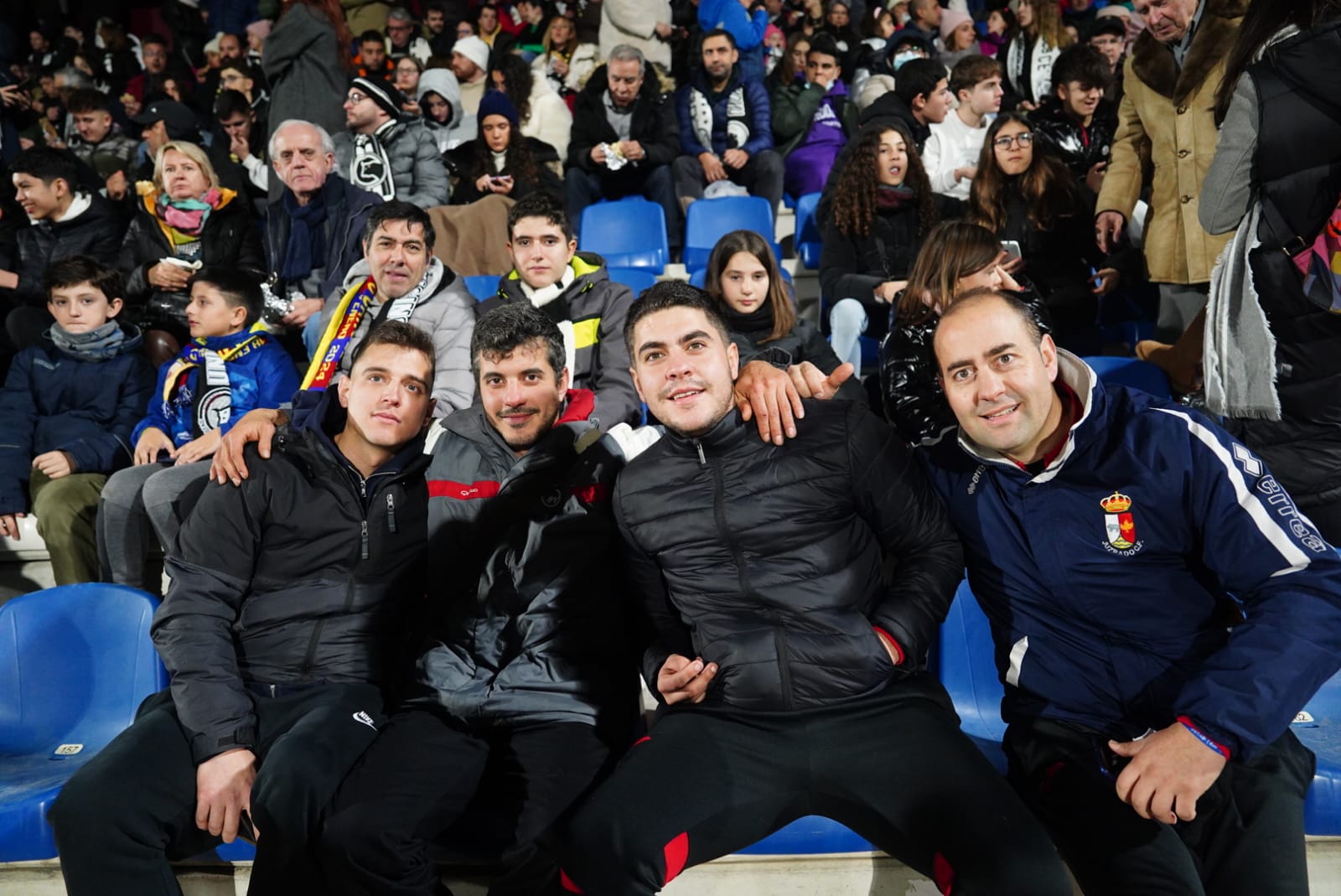 Búscate en la grada del Reina Sofía en el partido contra el Rayo Majadahonda