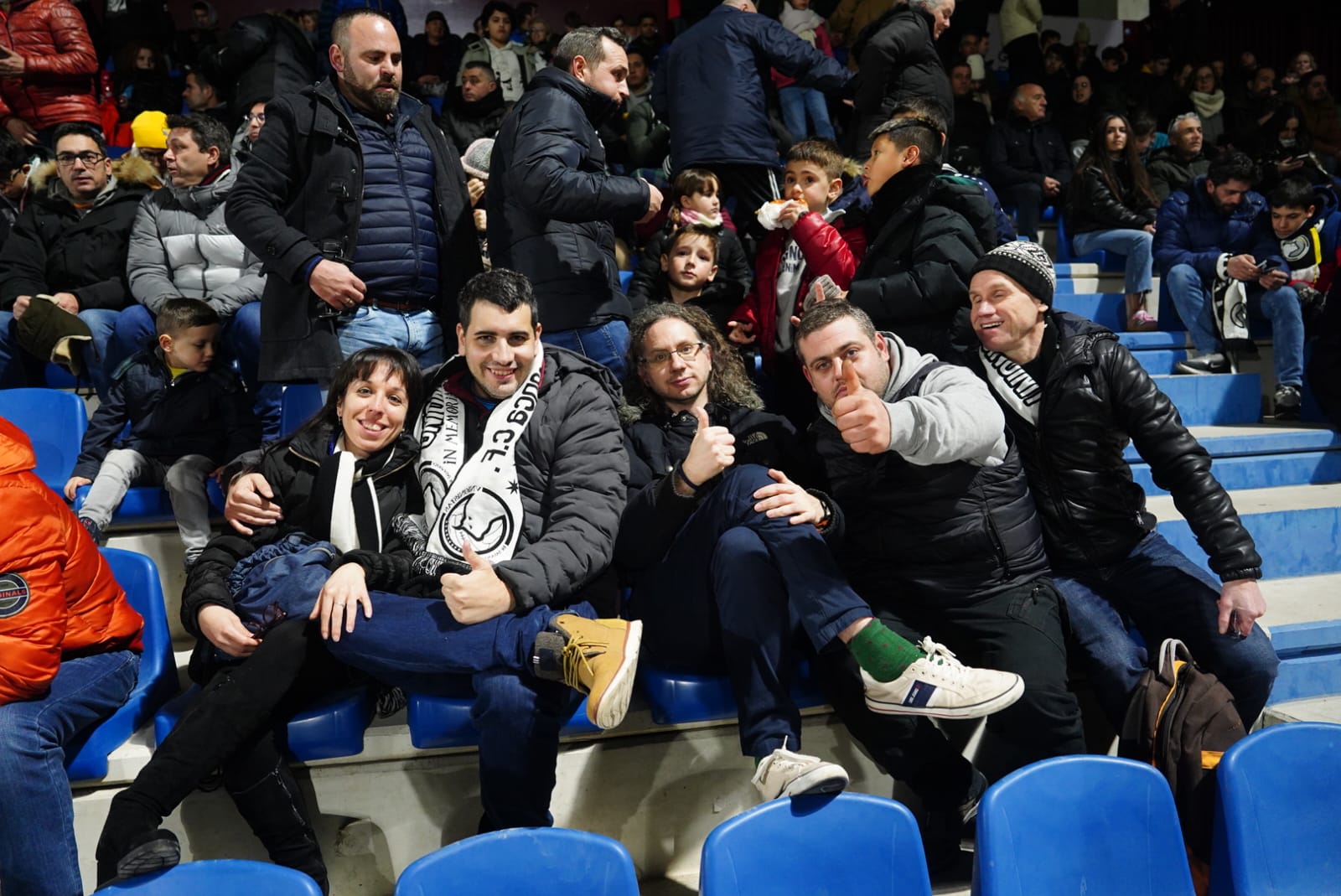 Búscate en la grada del Reina Sofía en el partido contra el Rayo Majadahonda