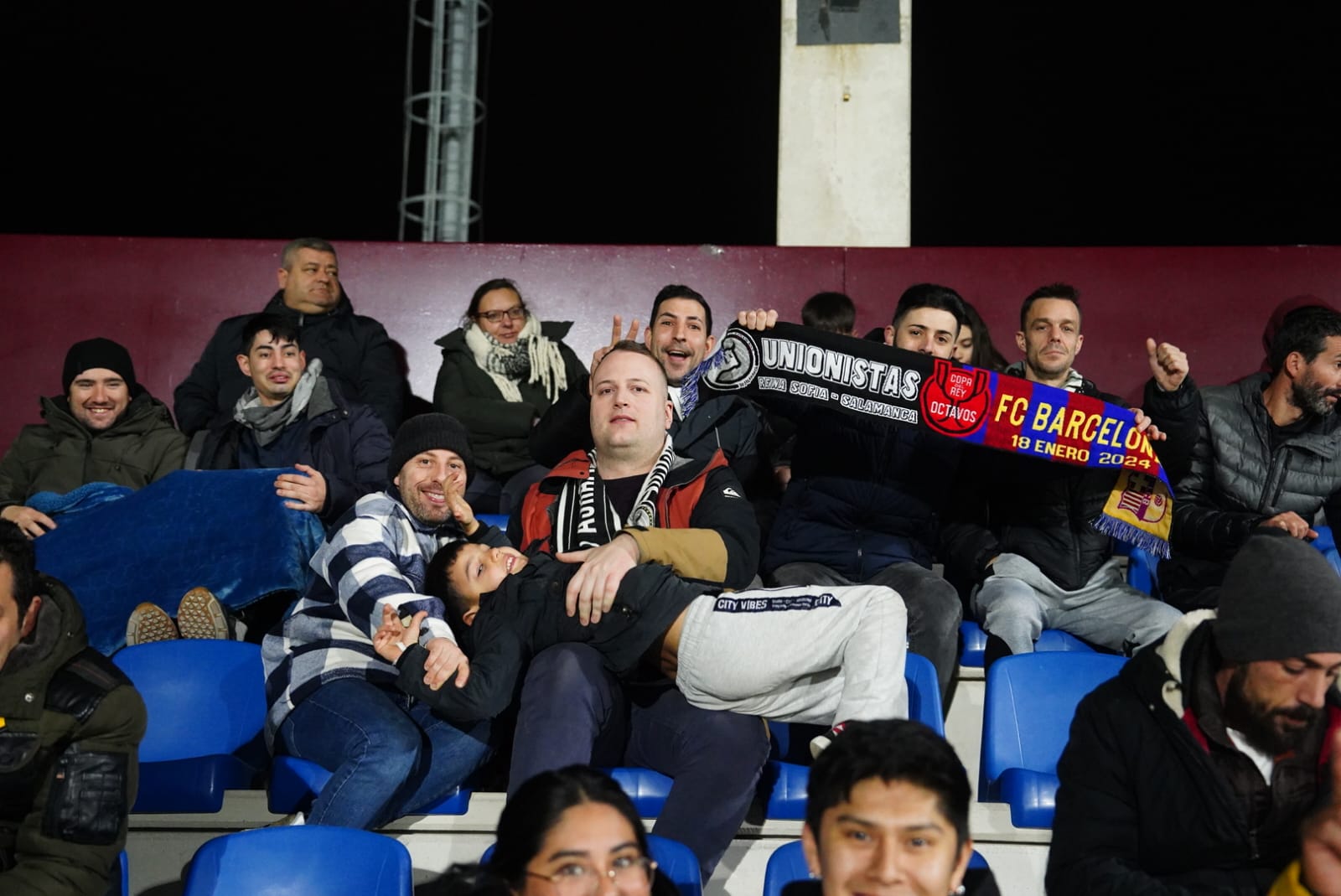 Búscate en la grada del Reina Sofía en el partido contra el Rayo Majadahonda