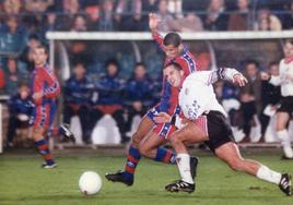 Rivaldo y Taira en el histórico 4-3 de la campaña 1997/98.