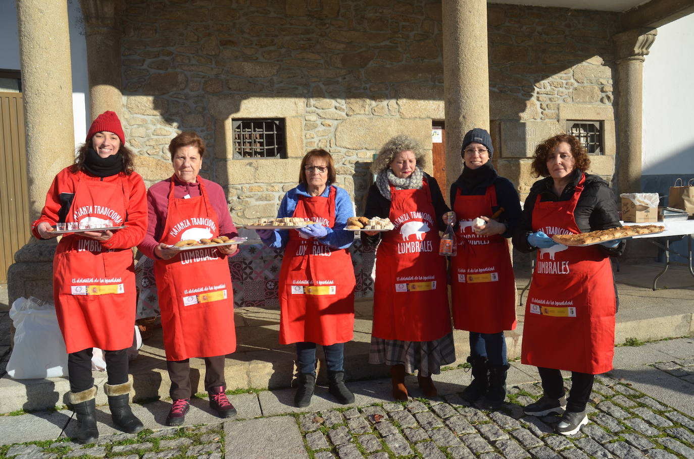 Lumbrales celebra una popular Fiesta de la Matanza Tradicional